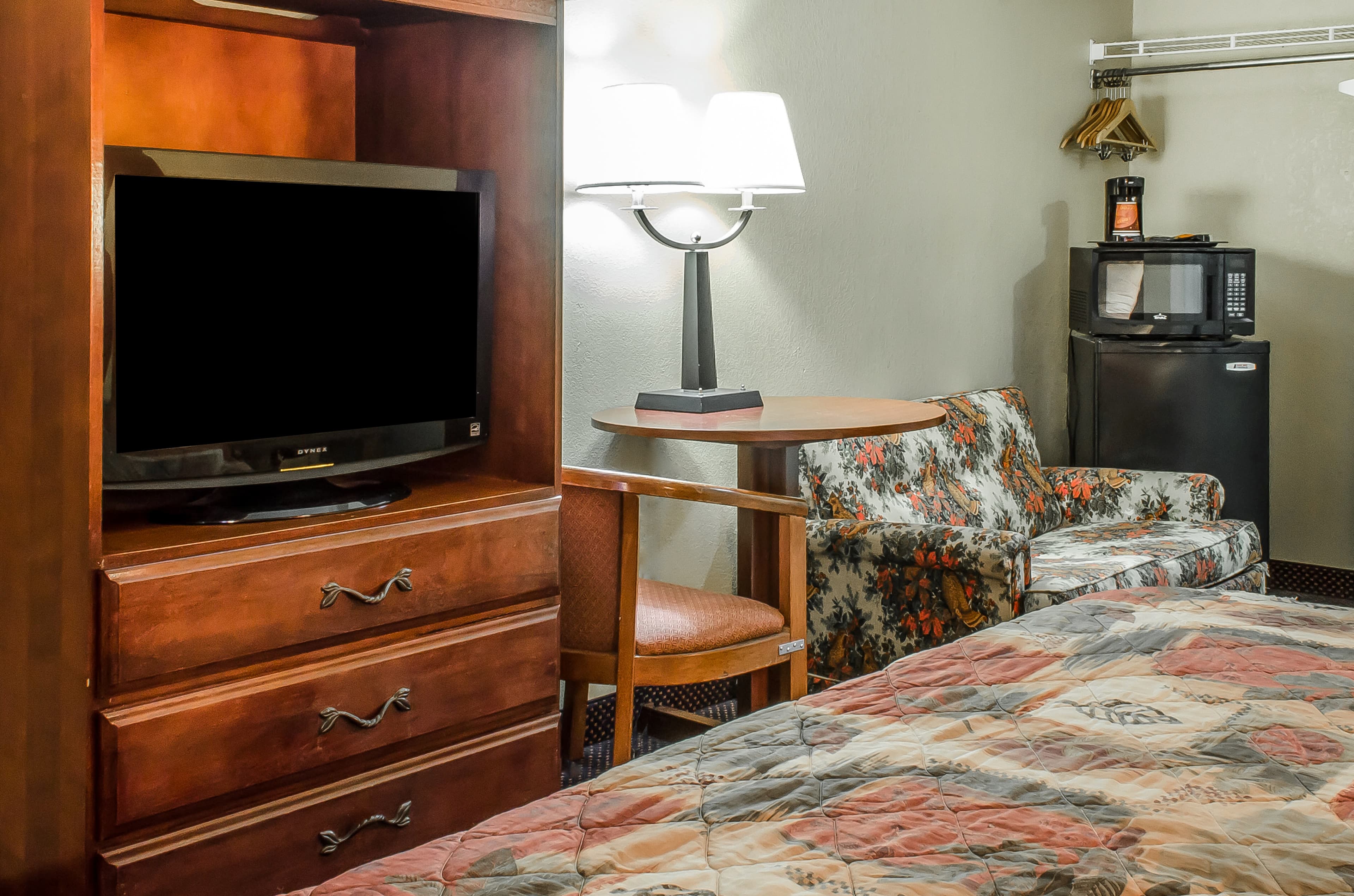 Rodeway Inn Allentown South — 8