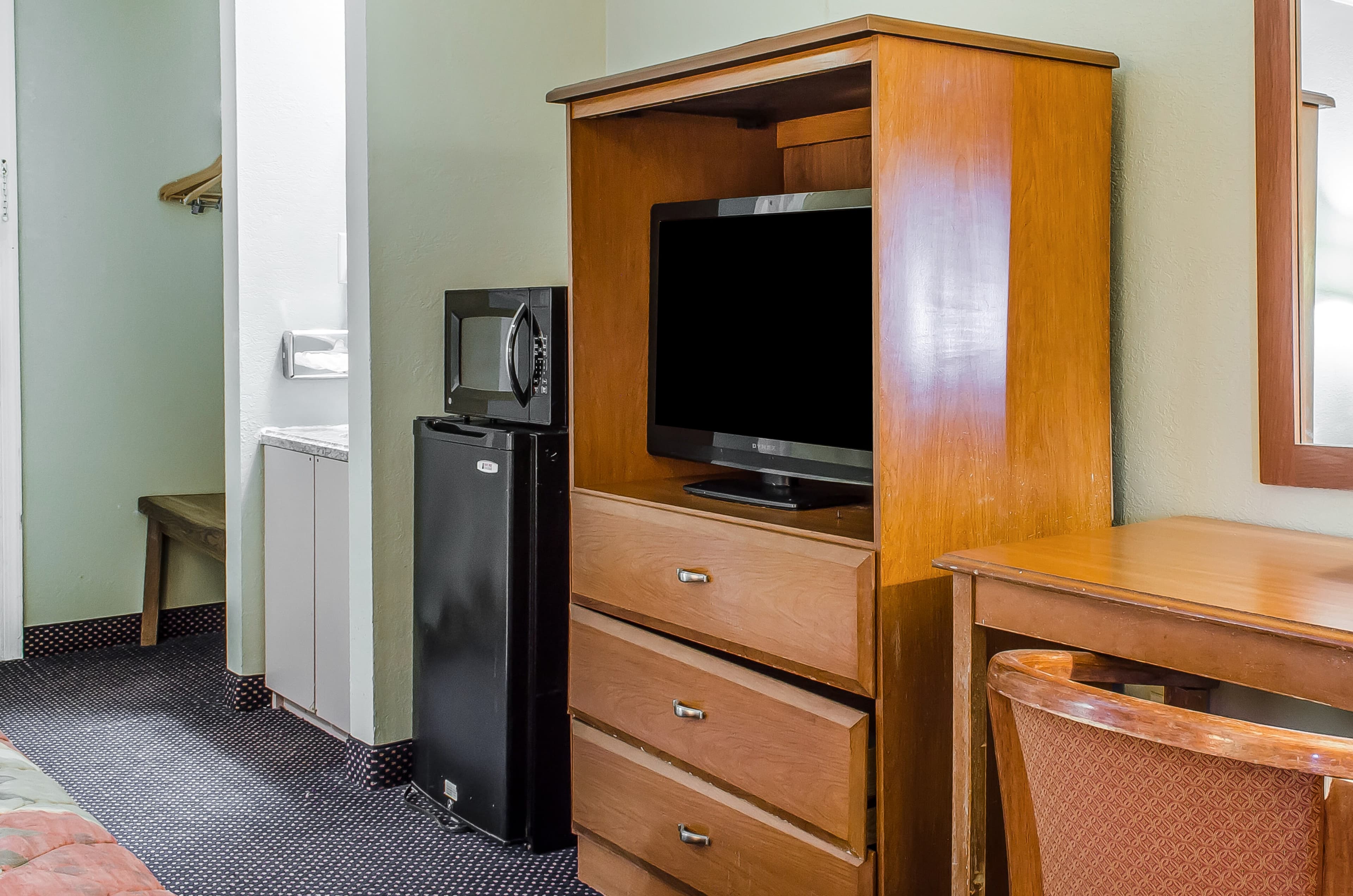 Rodeway Inn Allentown South — 18