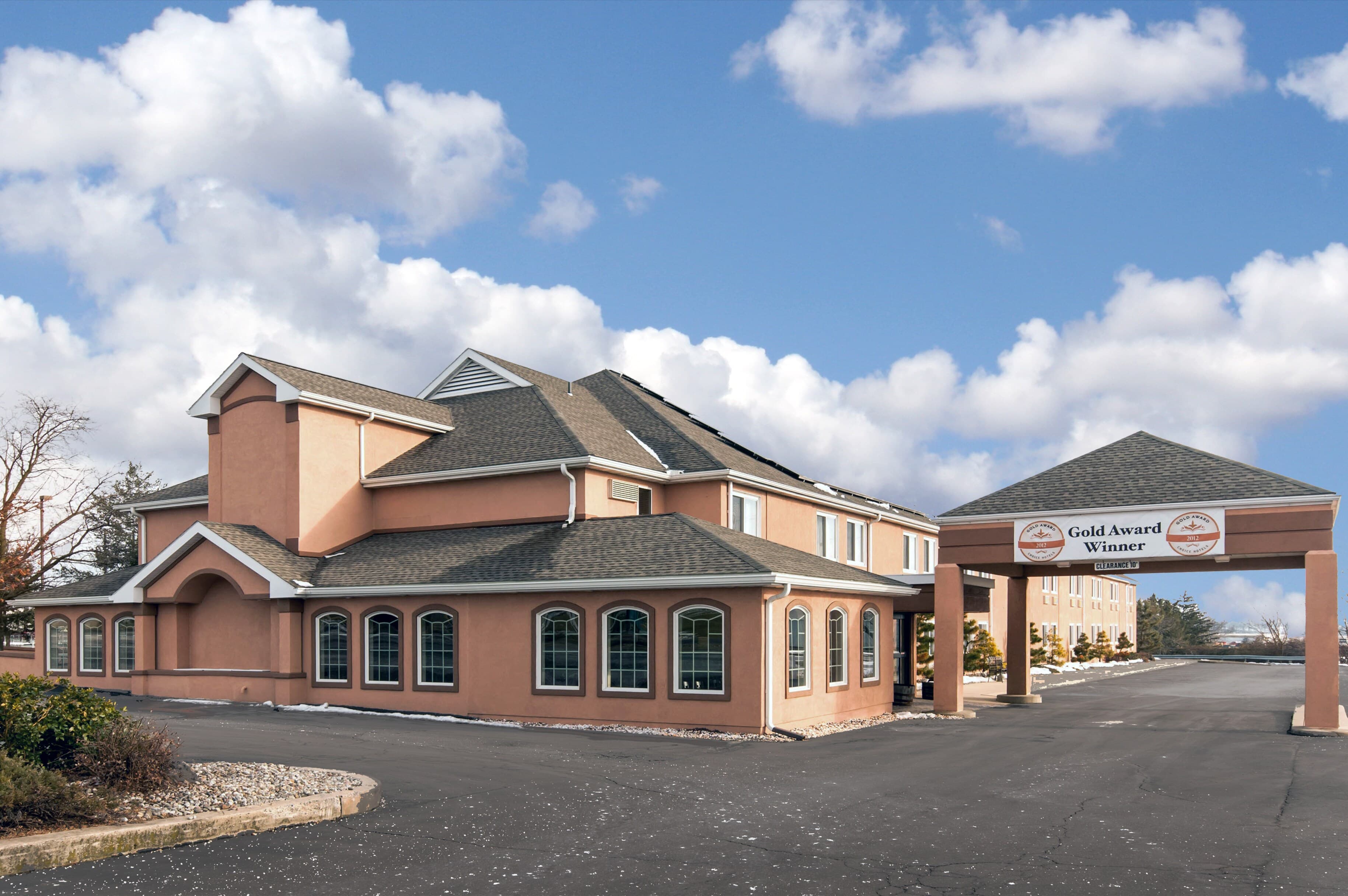 Comfort Inn New Holland Amish Country - Image 1