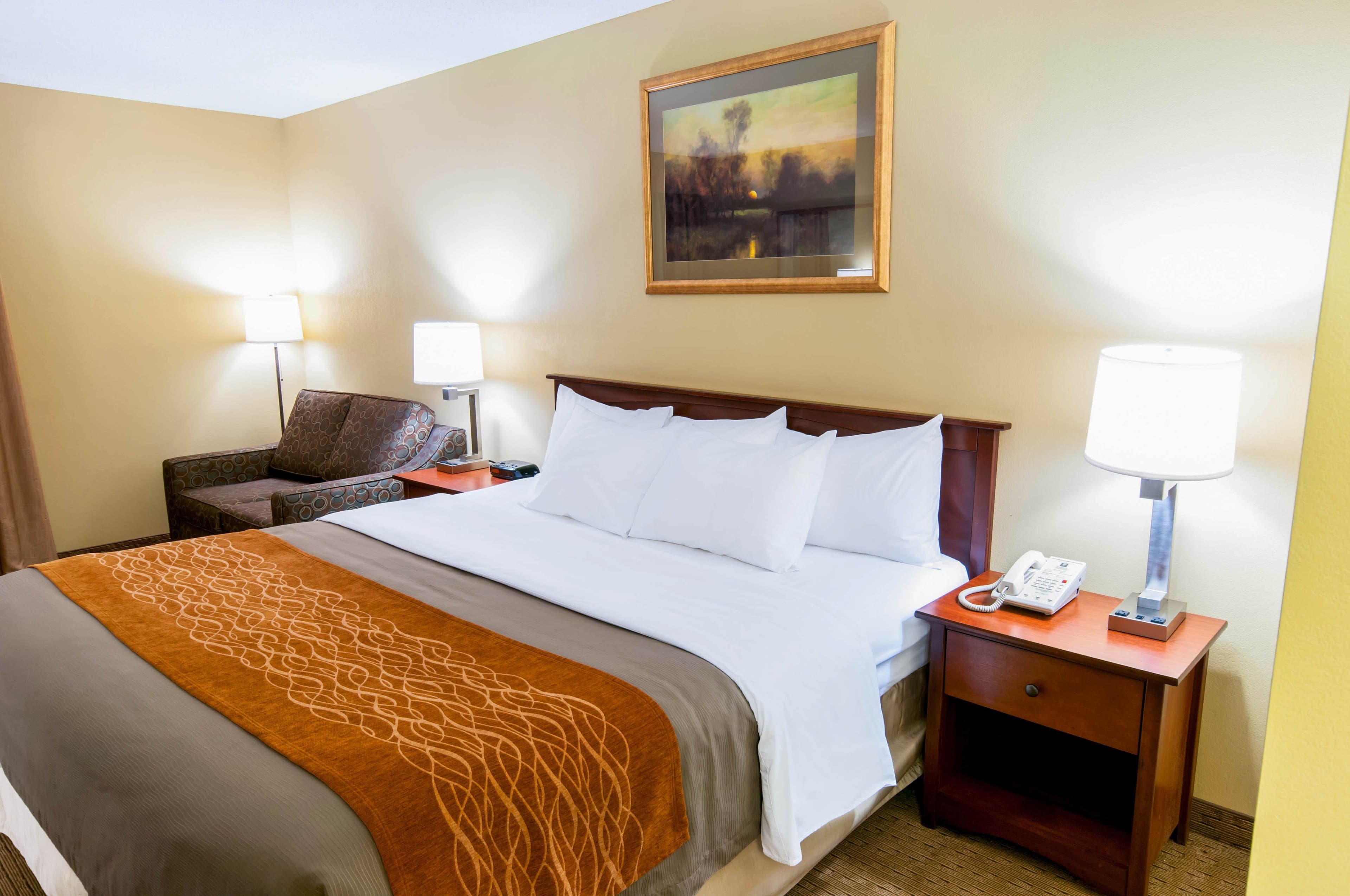Comfort Inn New Holland Amish Country - Image 2