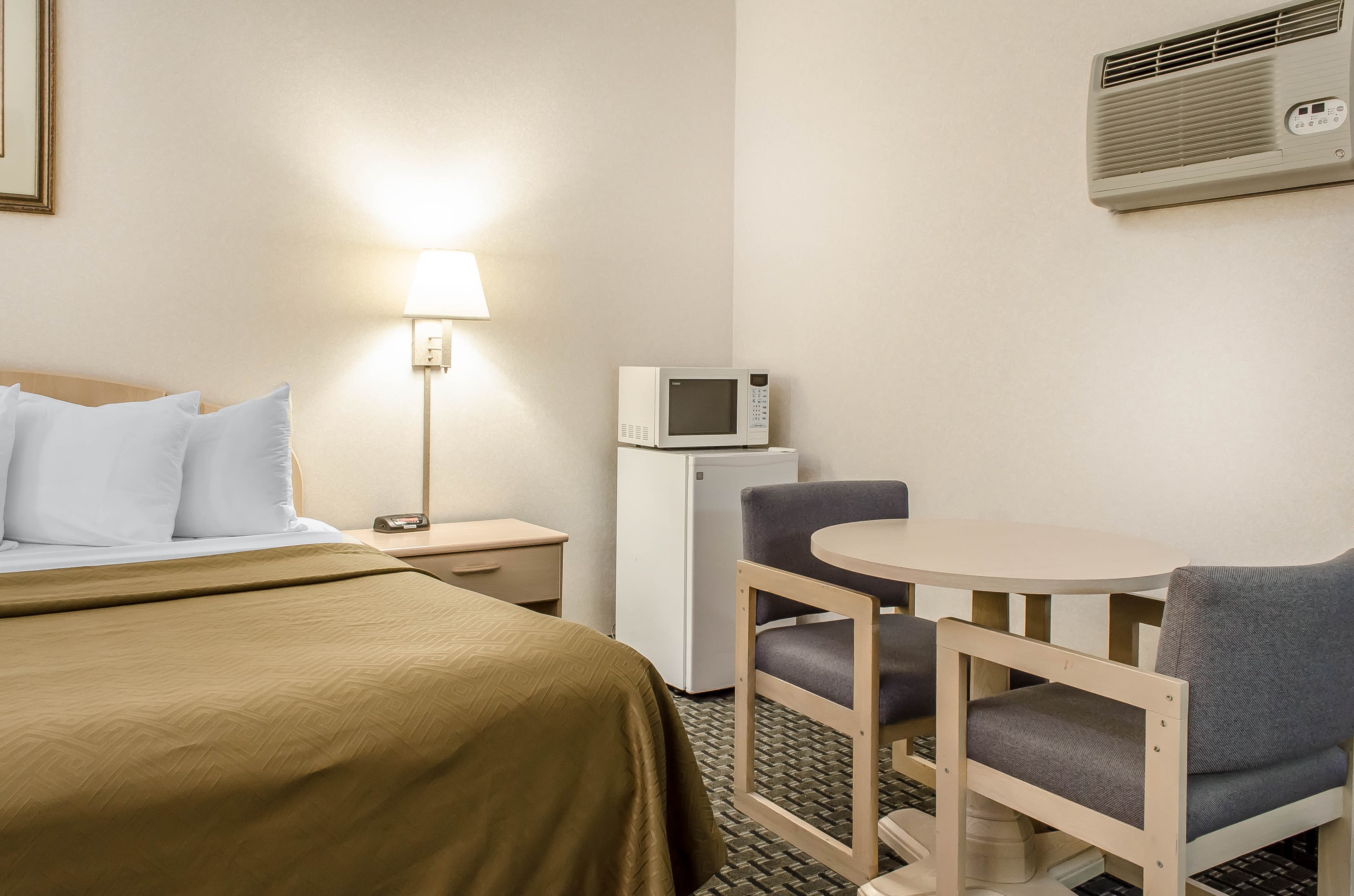 Rodeway Inn State College - near University — 8