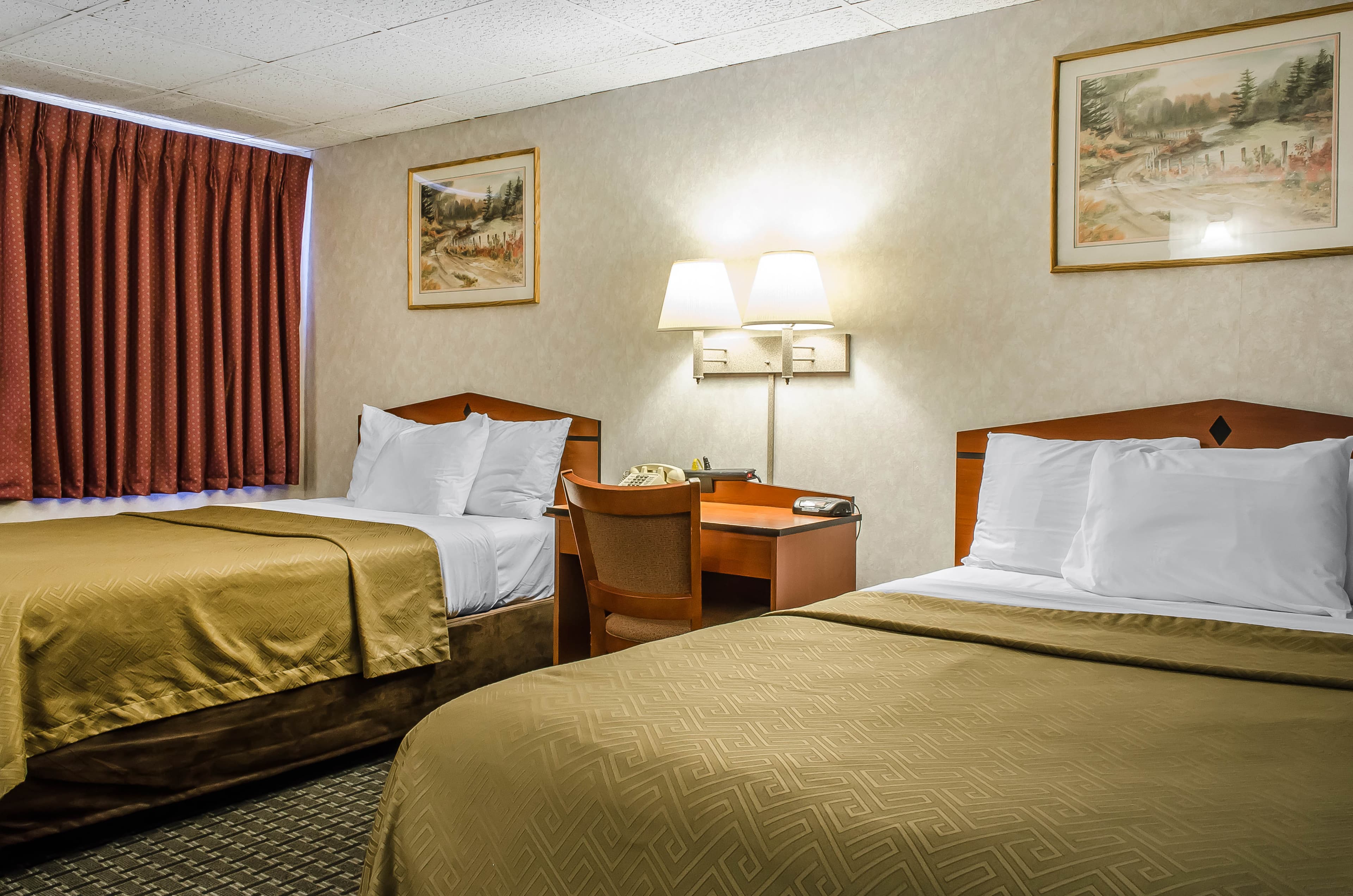 Rodeway Inn State College - near University - Image 3