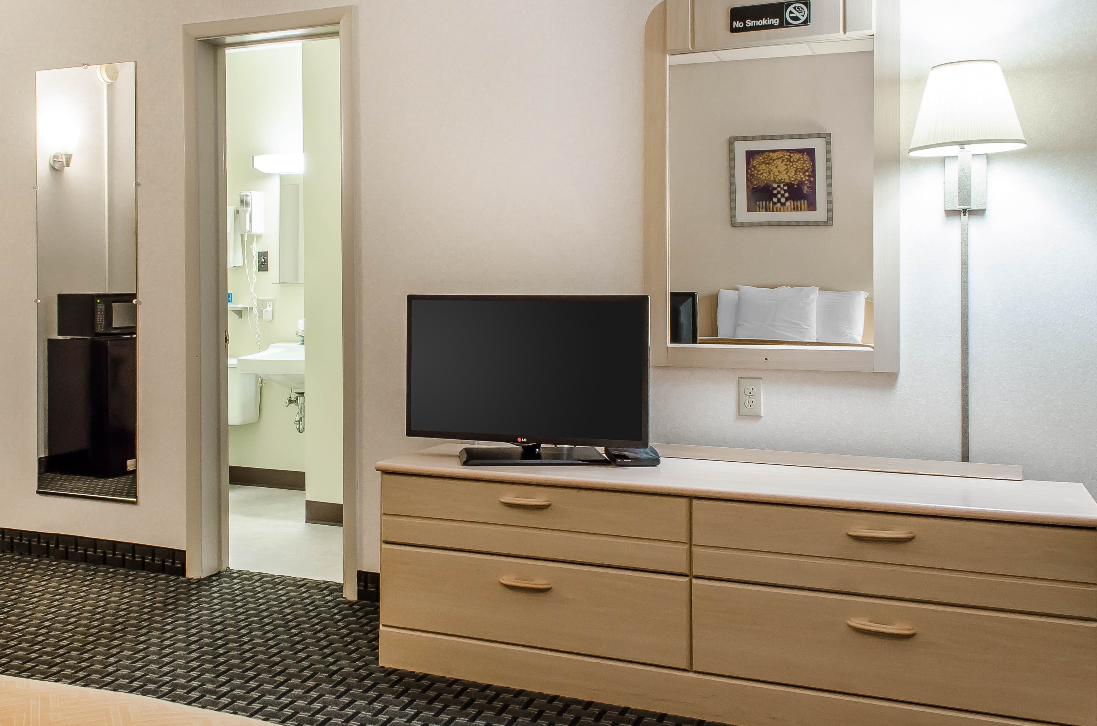 Rodeway Inn State College - near University — 16