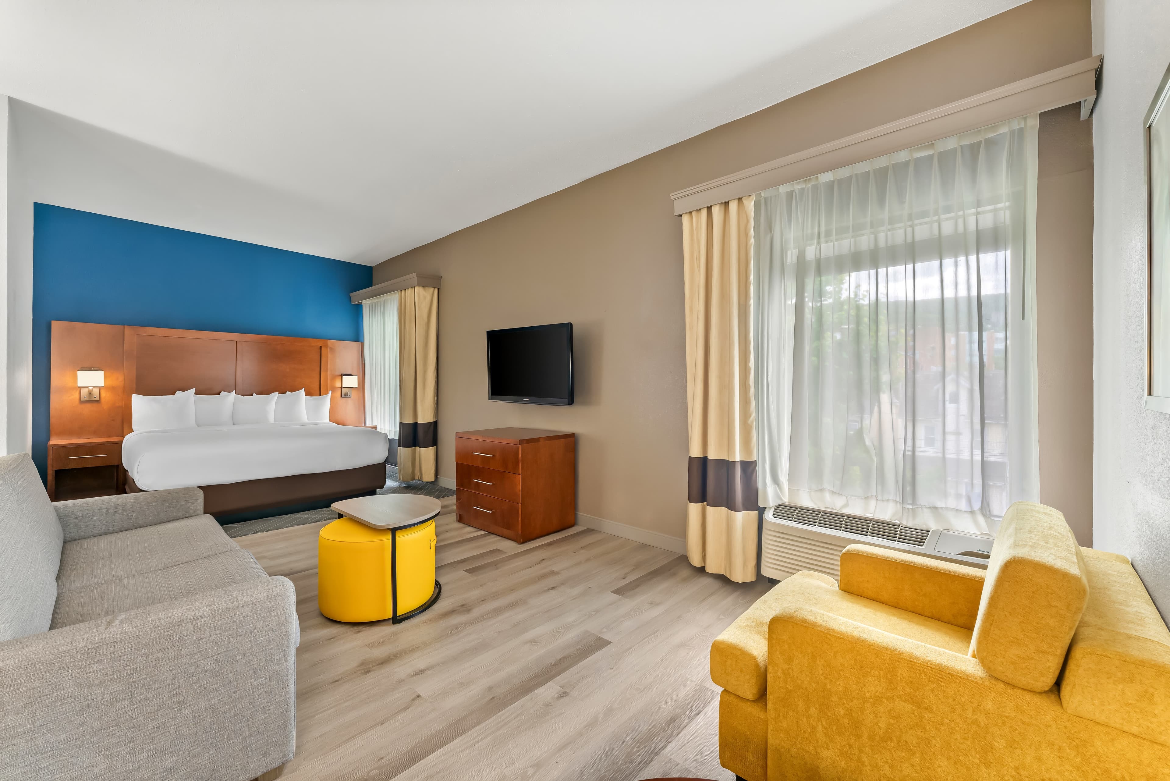 Comfort Suites Bethlehem Near Lehigh University and LVI Airport — 19