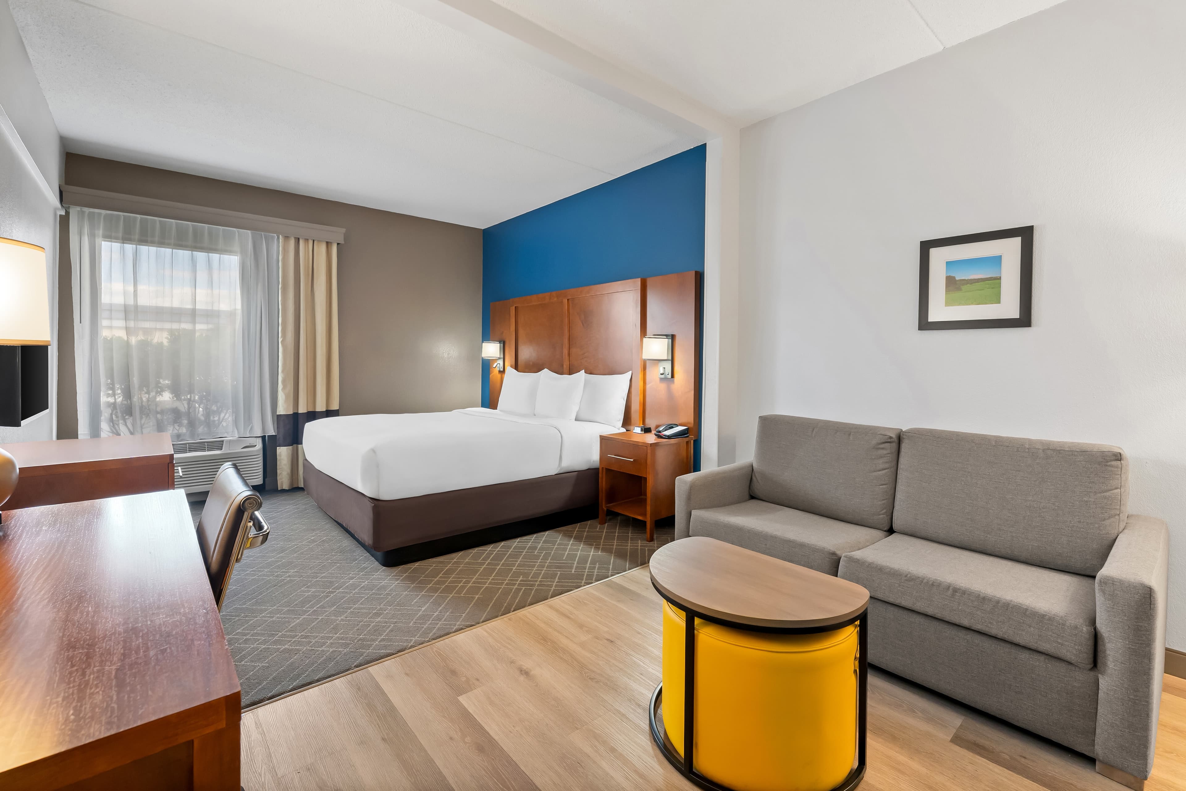 Comfort Suites Bethlehem Near Lehigh University and LVI Airport — 15