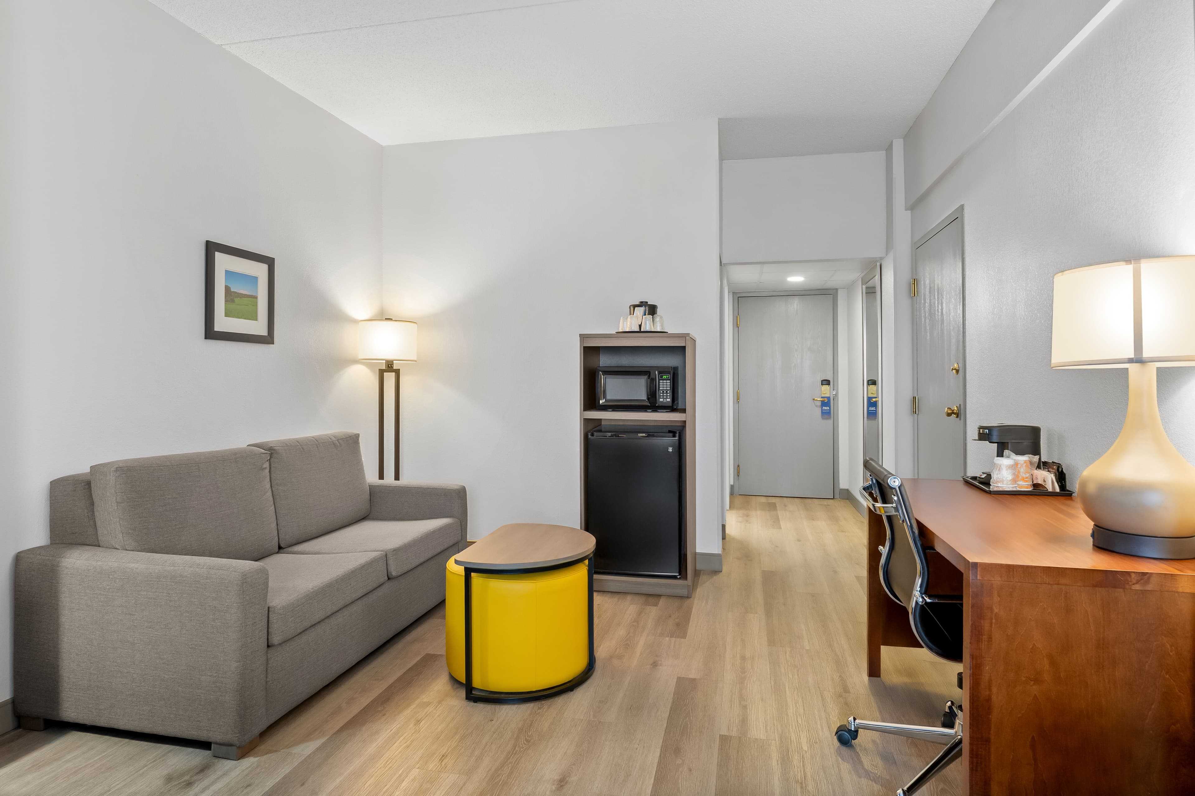Comfort Suites Bethlehem Near Lehigh University and LVI Airport — 13