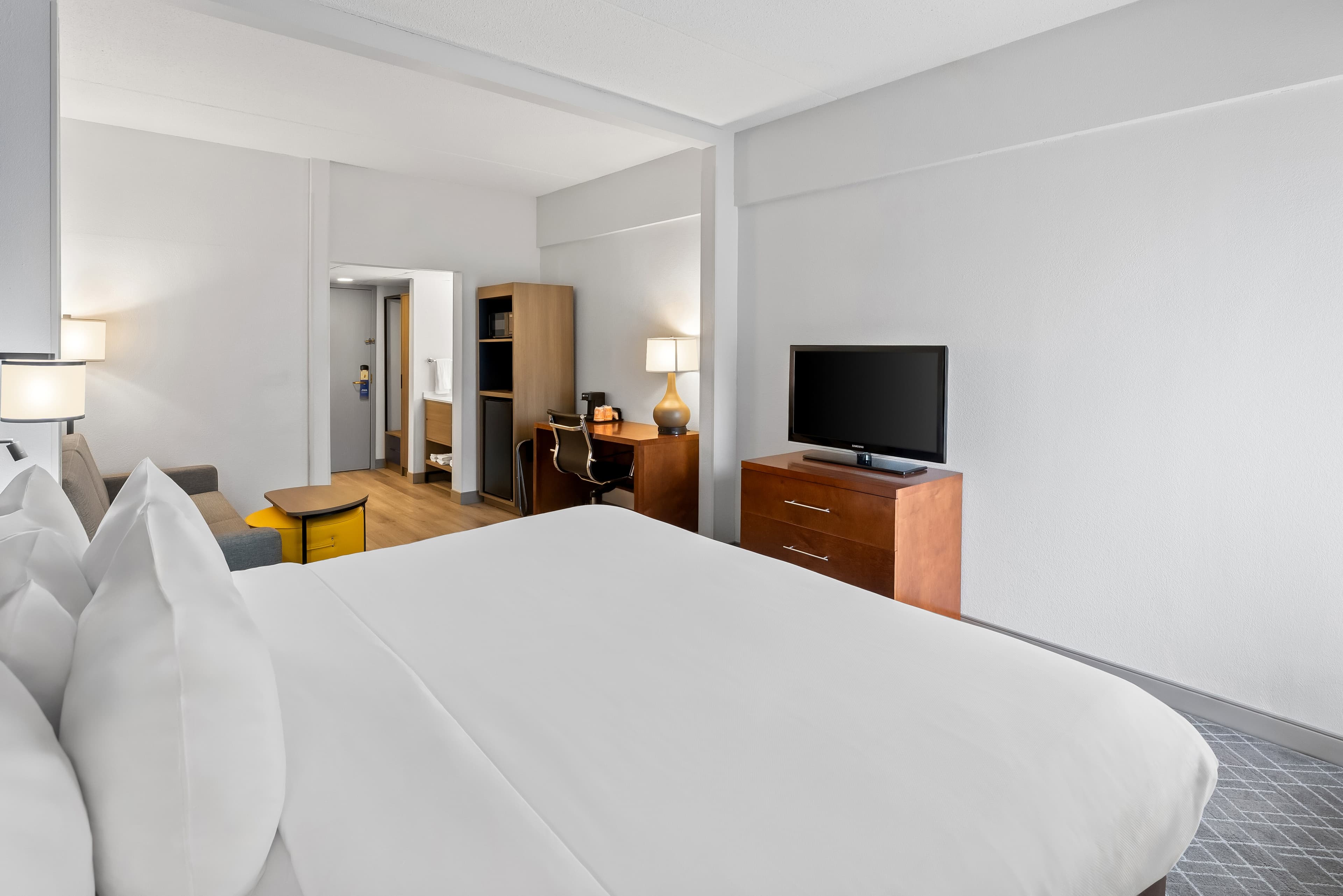 Comfort Suites Bethlehem Near Lehigh University and LVI Airport — 16