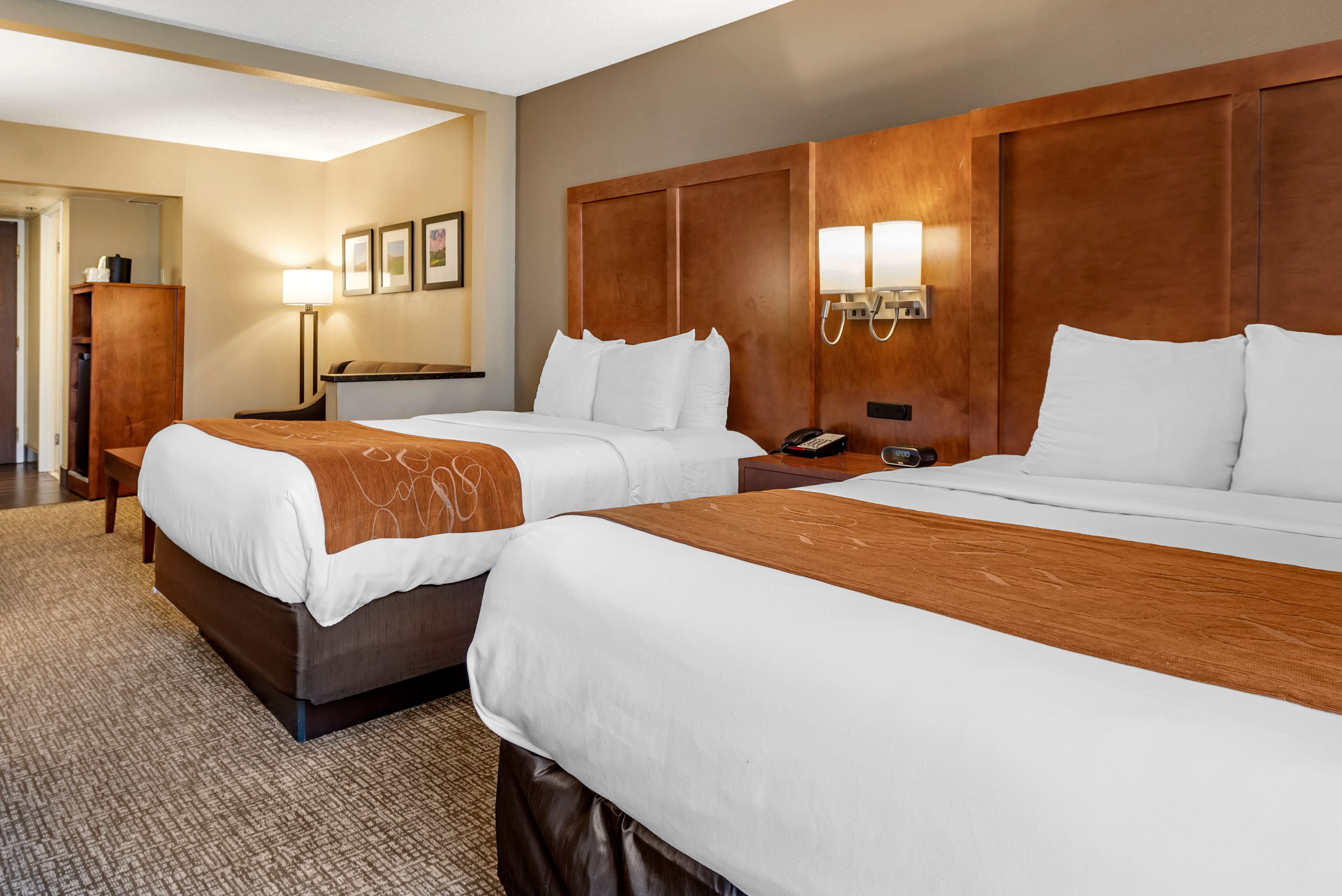Comfort Suites Bethlehem Near Lehigh University and LVI Airport — 7
