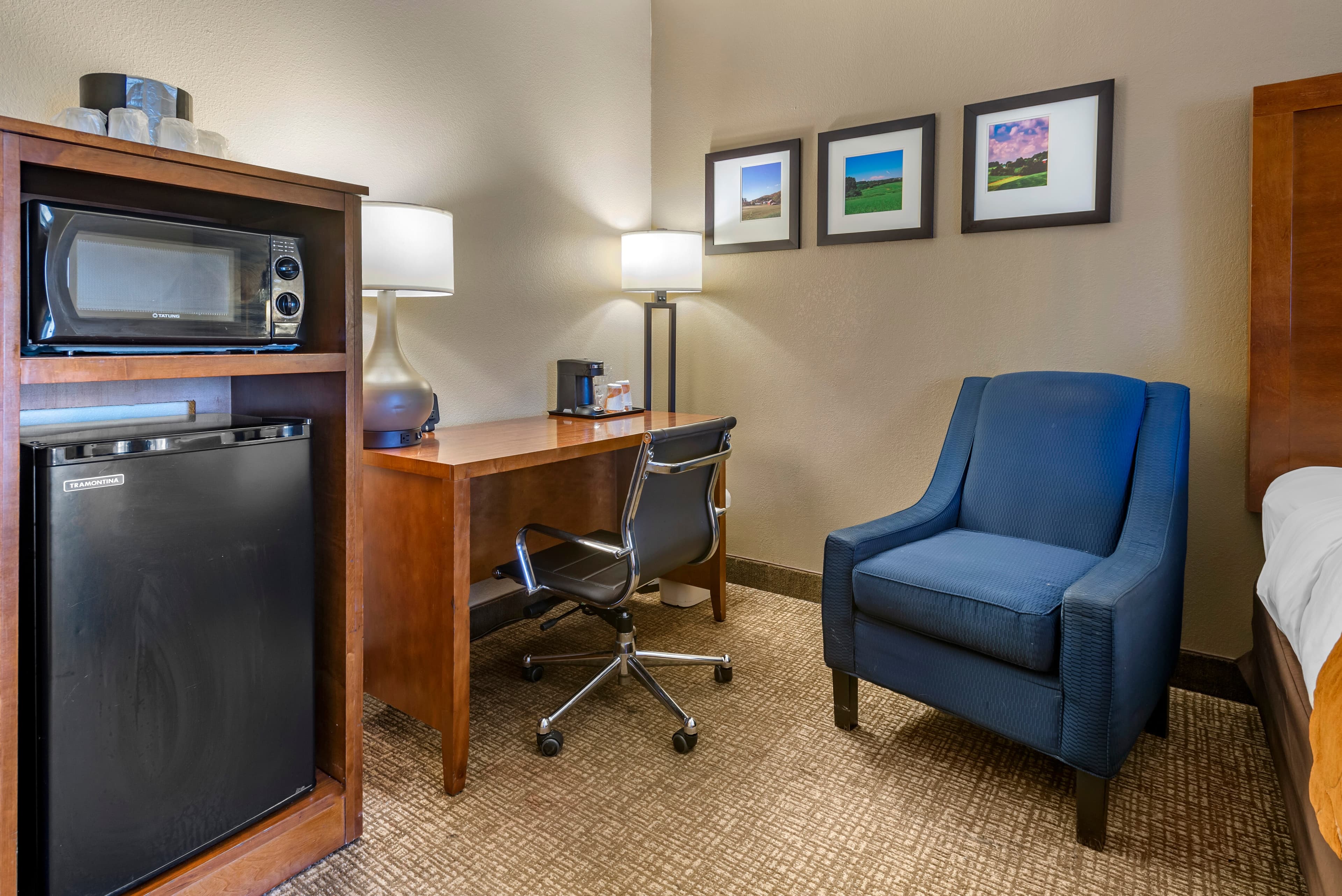 Comfort Suites Bethlehem Near Lehigh University and LVI Airport — 10