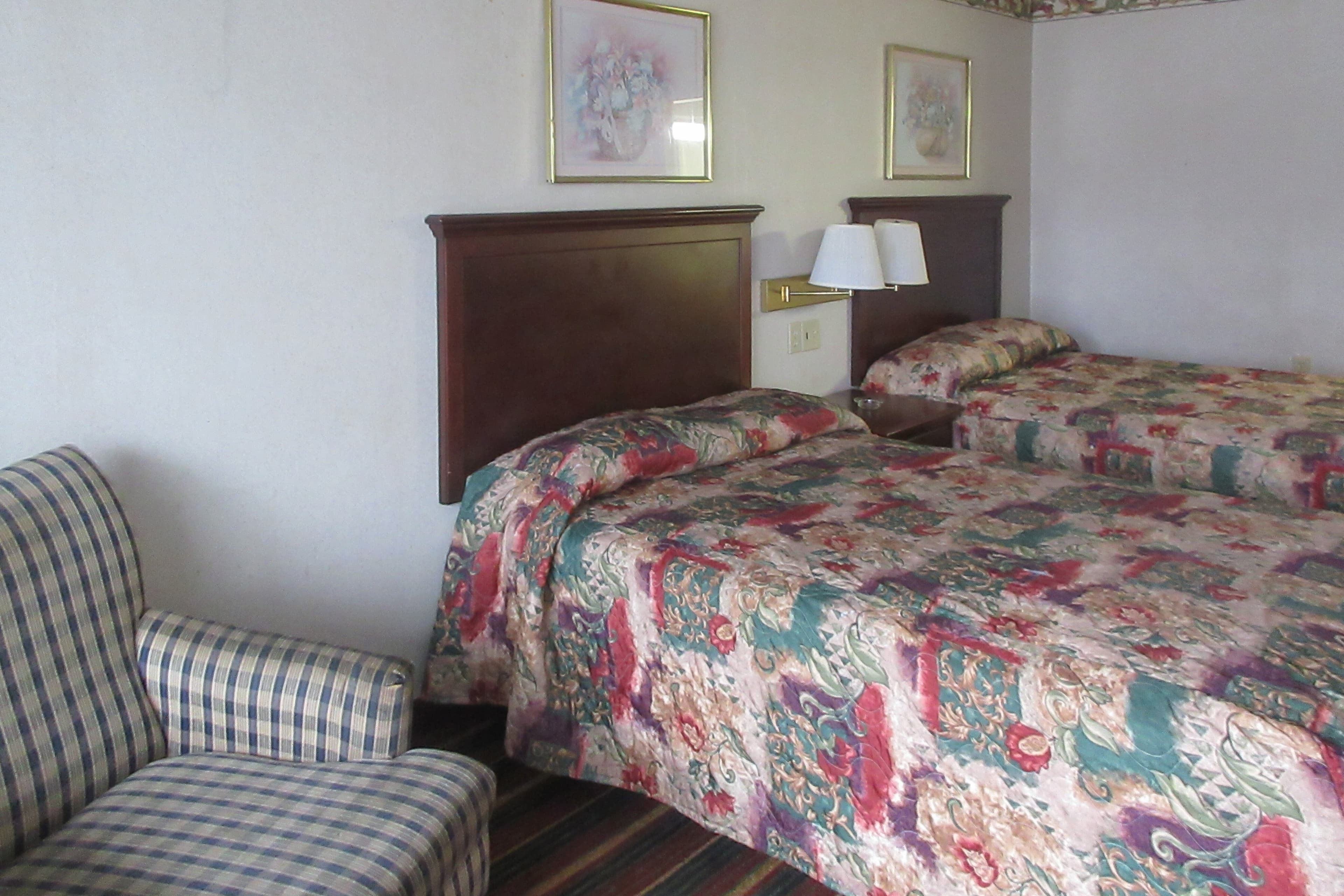 Rodeway Inn Dunmore - Image 1
