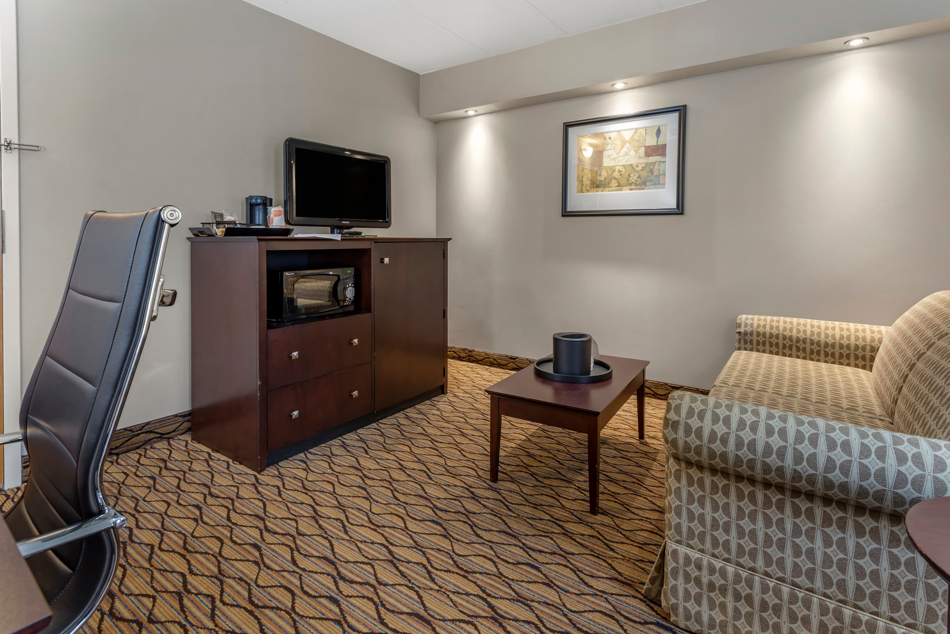 Comfort Inn & Suites Glen Mills - West Chester — 7