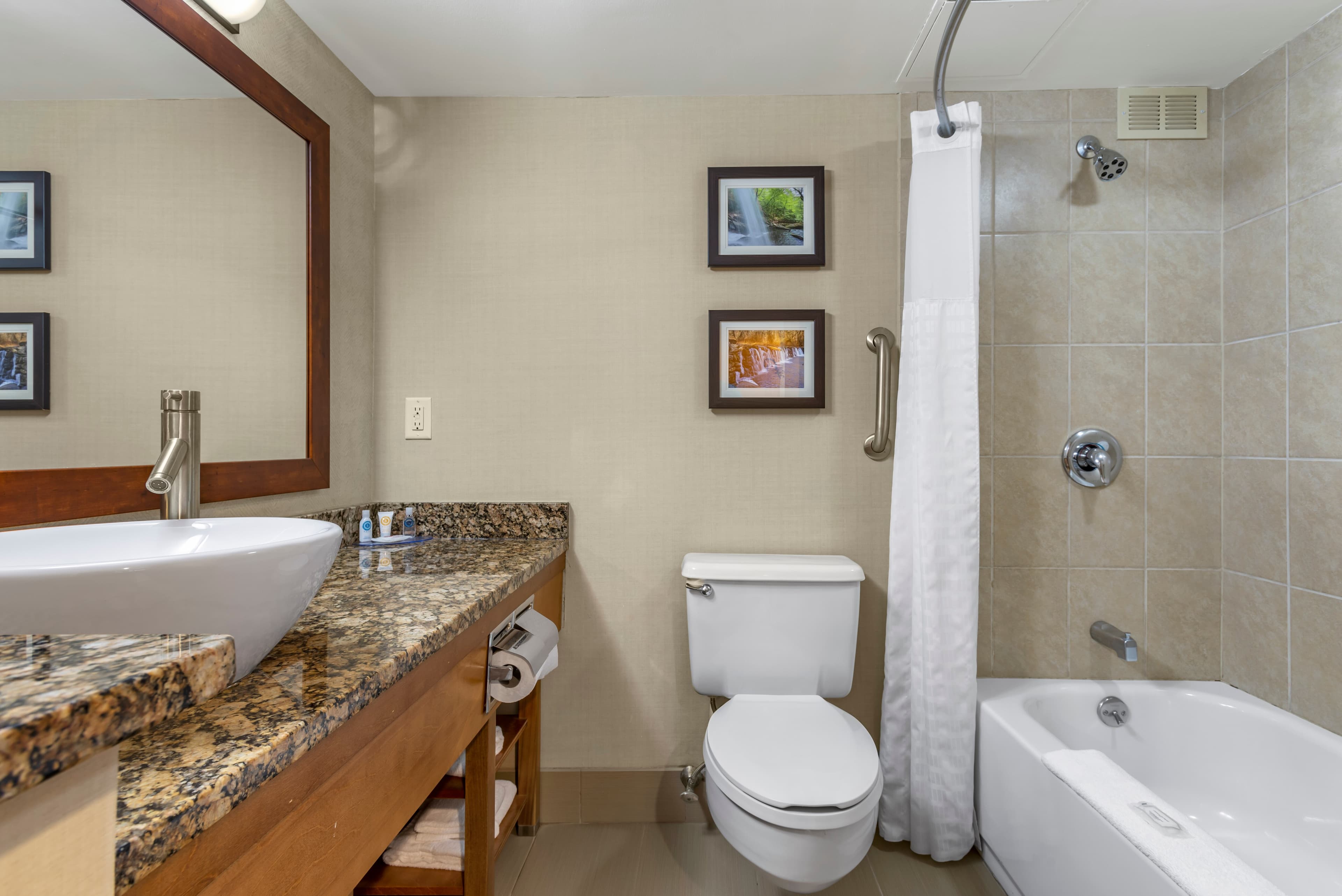 Comfort Inn & Suites Glen Mills - West Chester — 8
