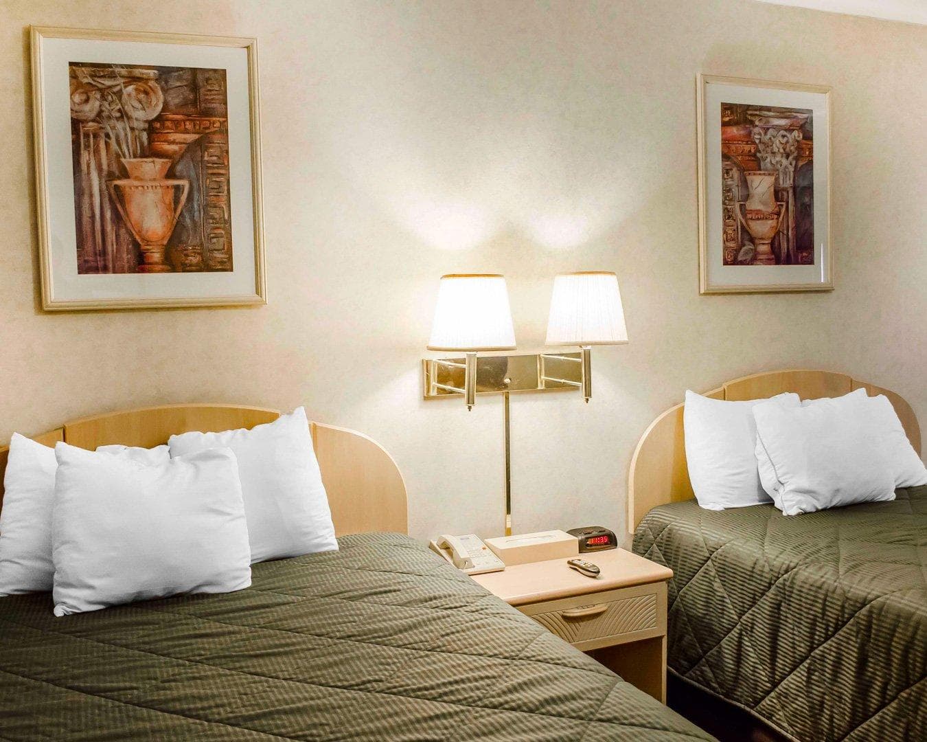 Rodeway Inn Dillsburg - Image 3