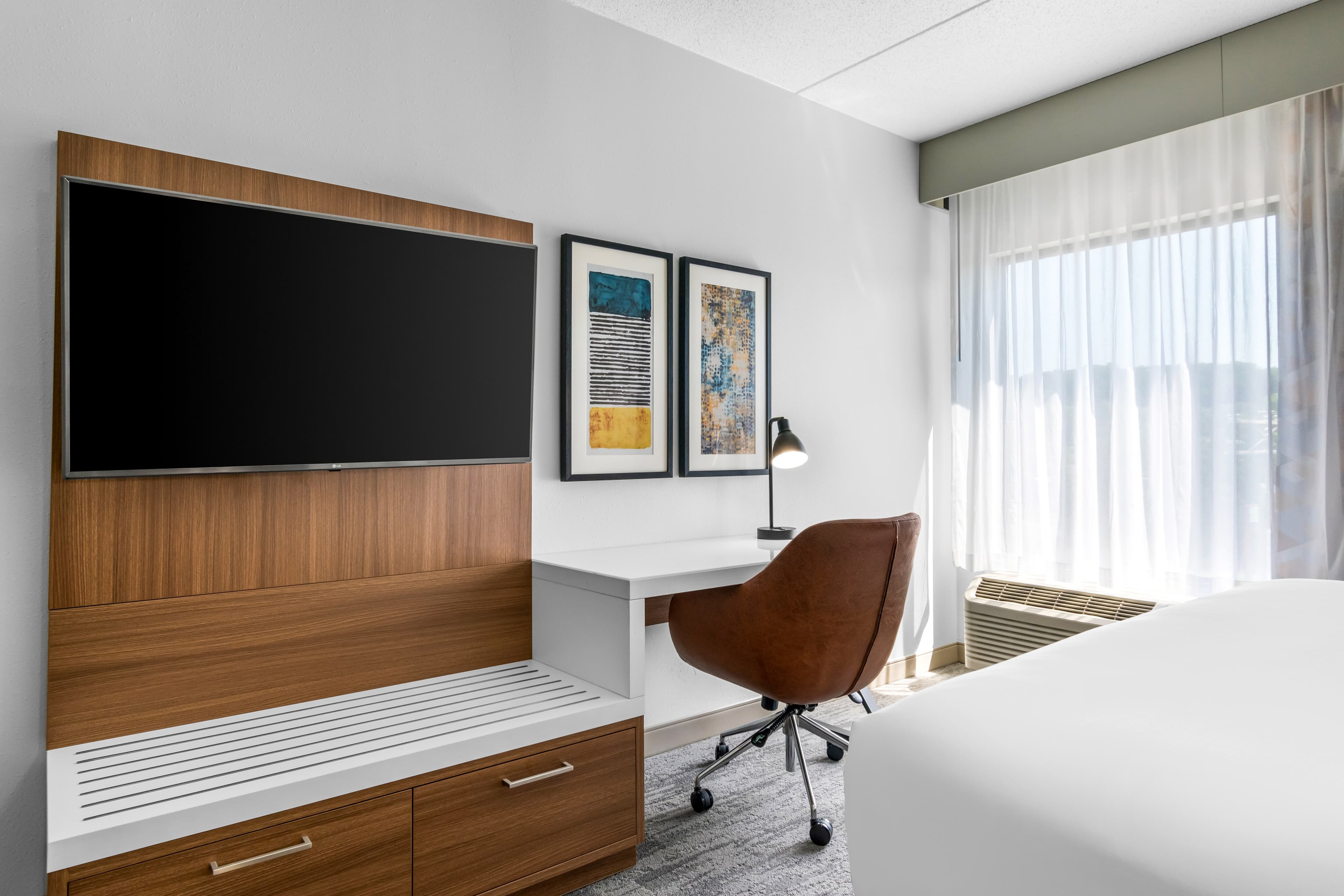 Comfort Inn & Suites York North — 8