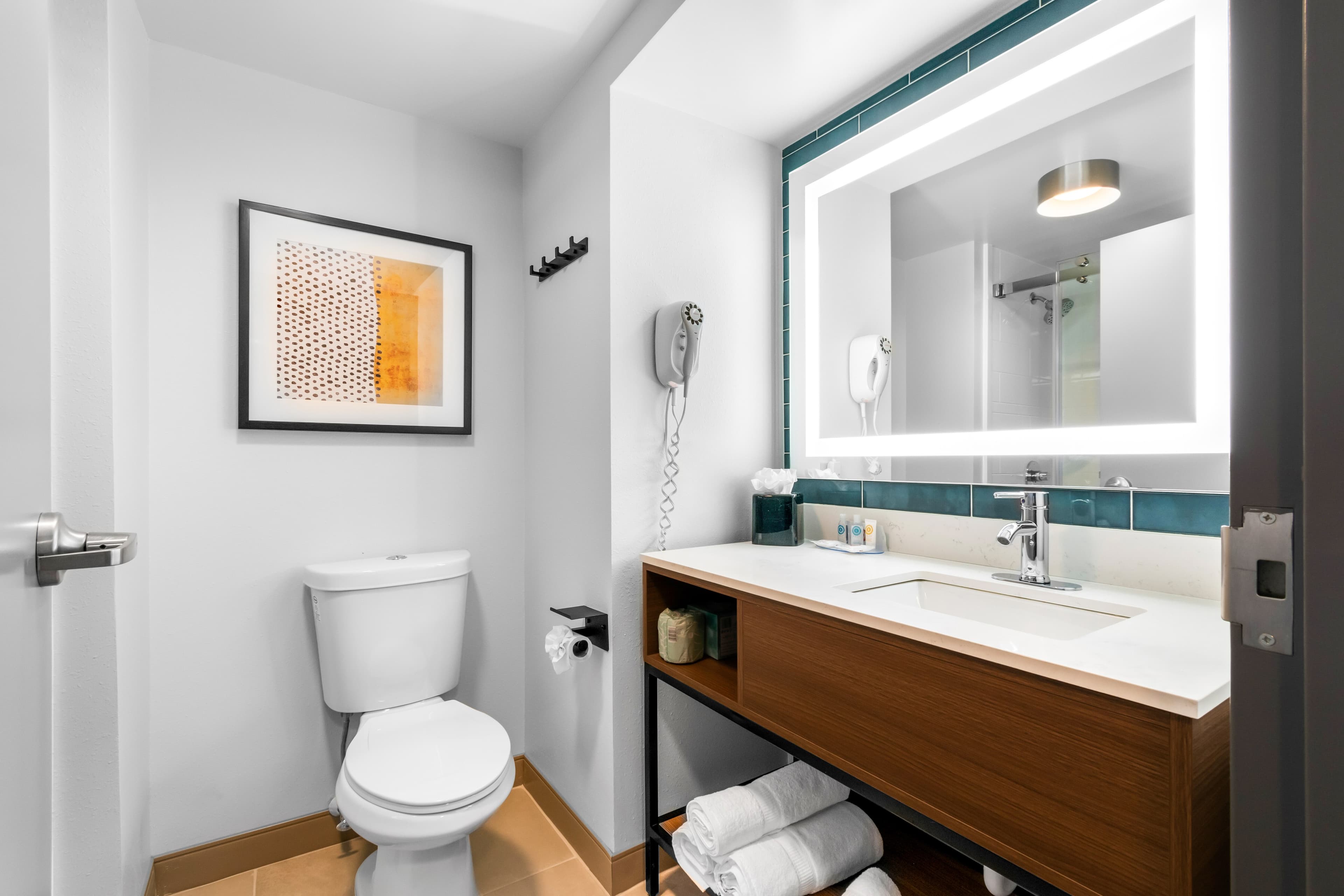 Comfort Inn & Suites York North — 9