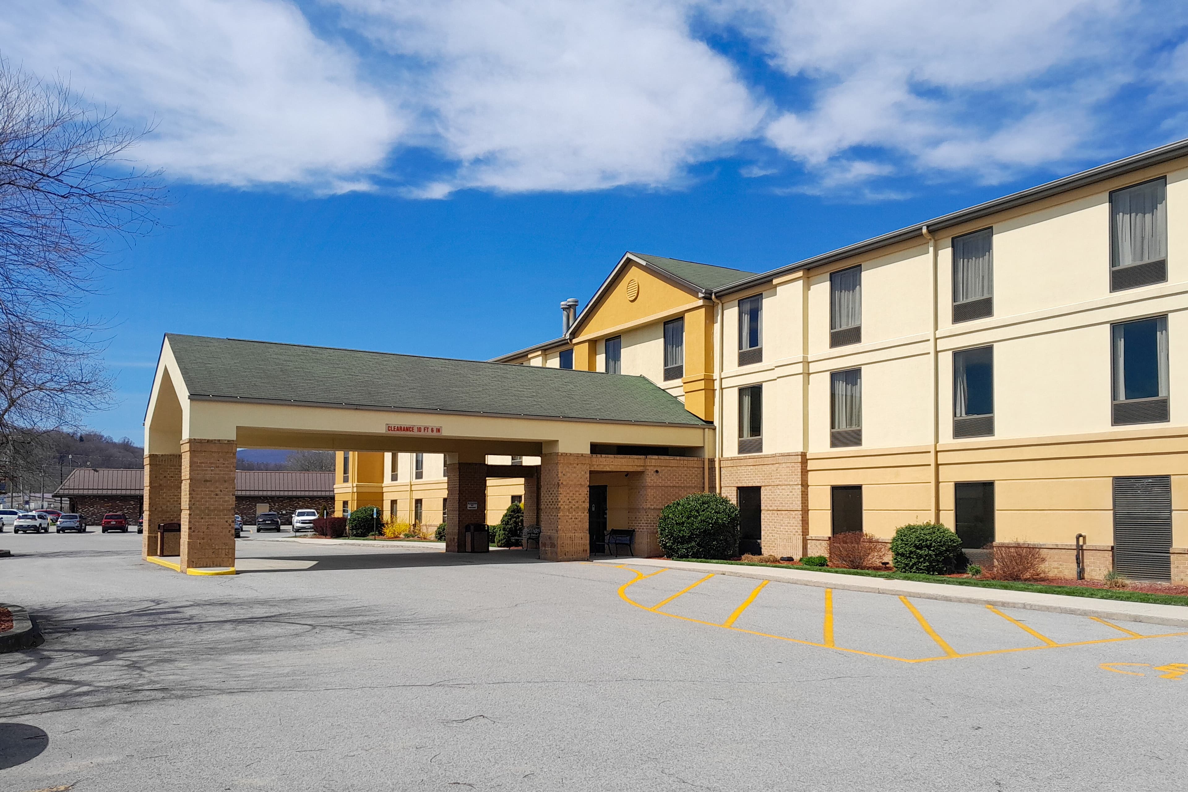 Comfort Inn Duncansville - Altoona - Image 1