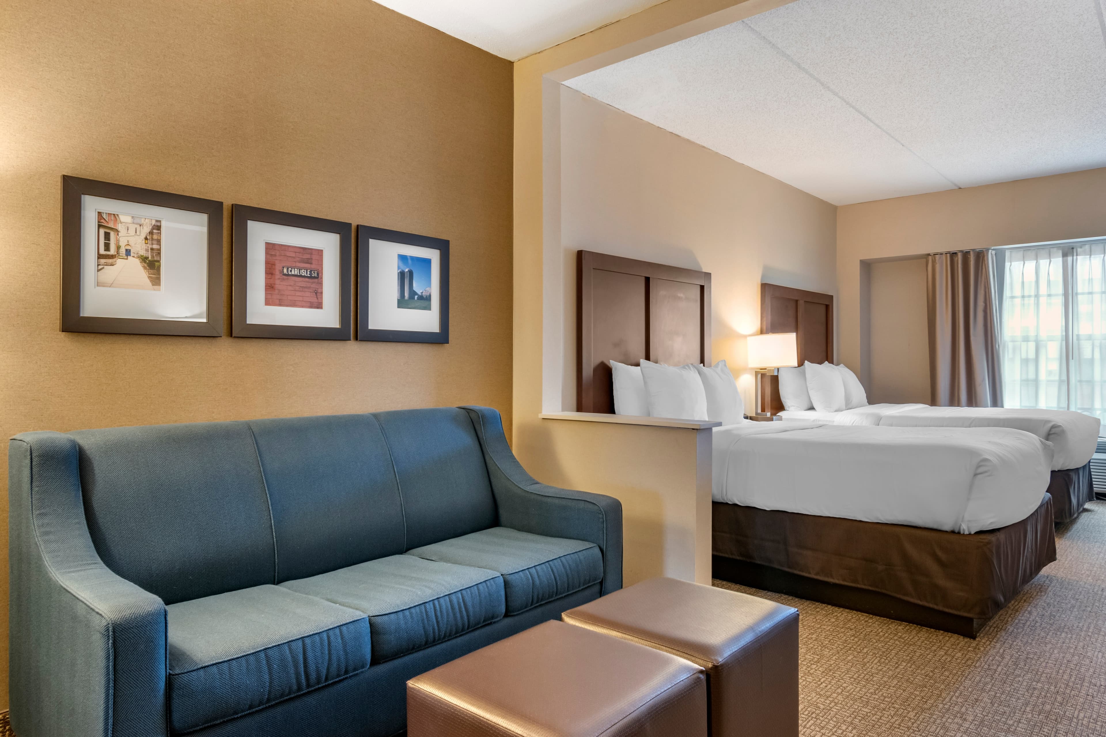 Comfort Suites Downtown Carlisle - Image 2