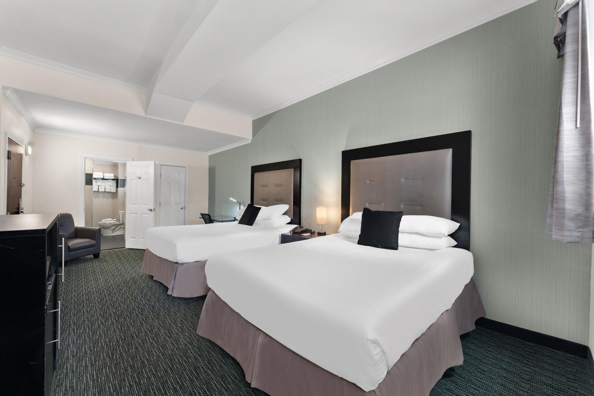 Quality Inn Philadelphia Center City — 13