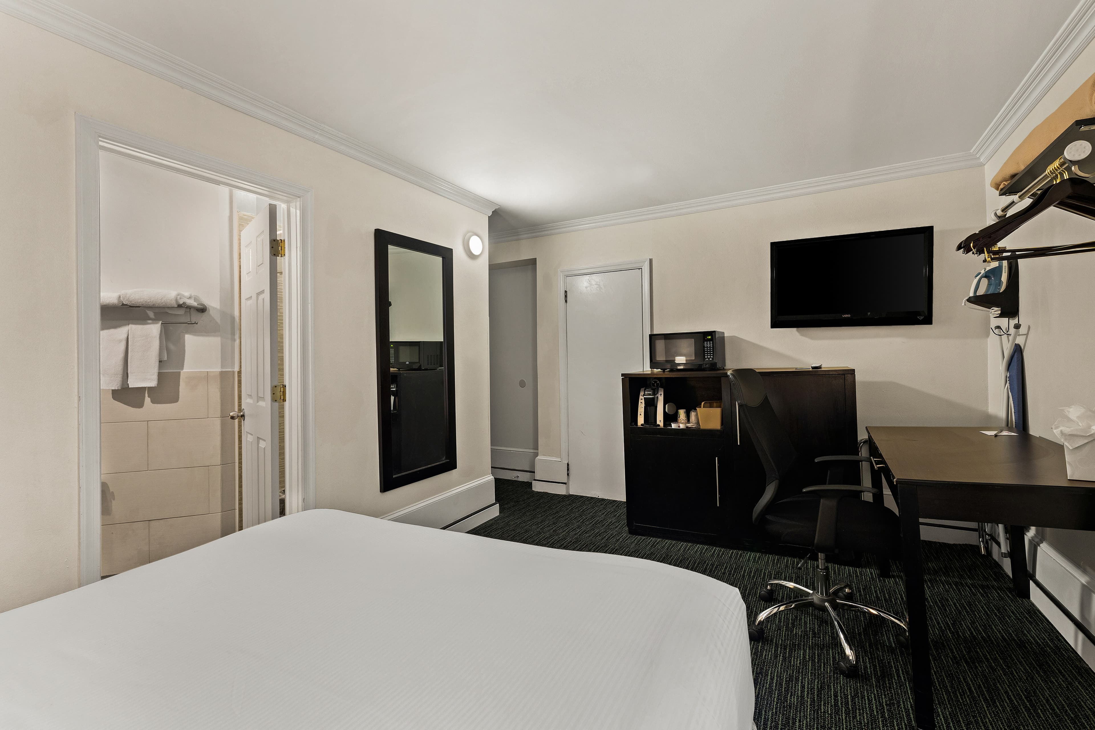 Quality Inn Philadelphia Center City - Image 4