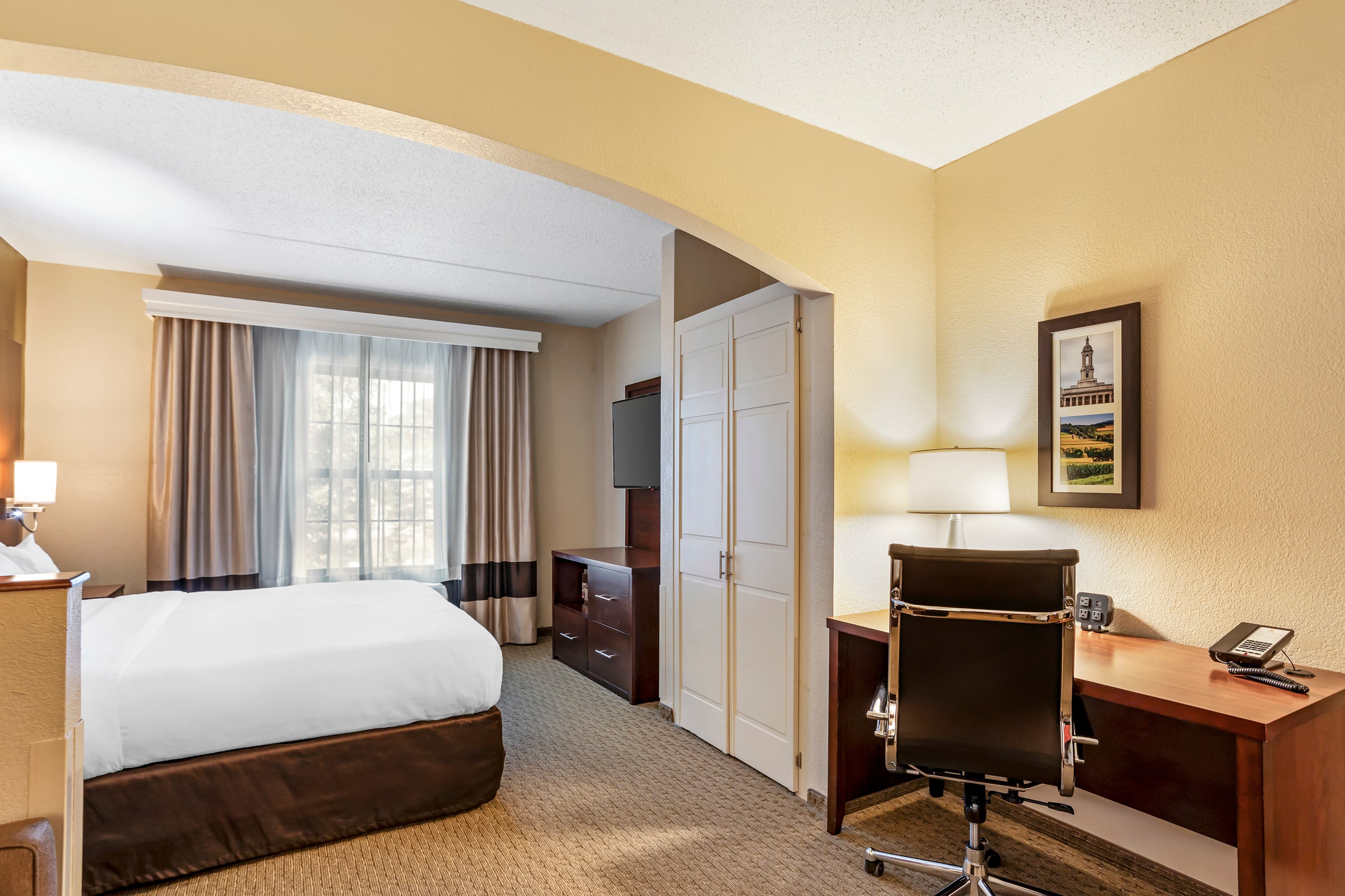 Comfort Suites State College near Penn State — 7