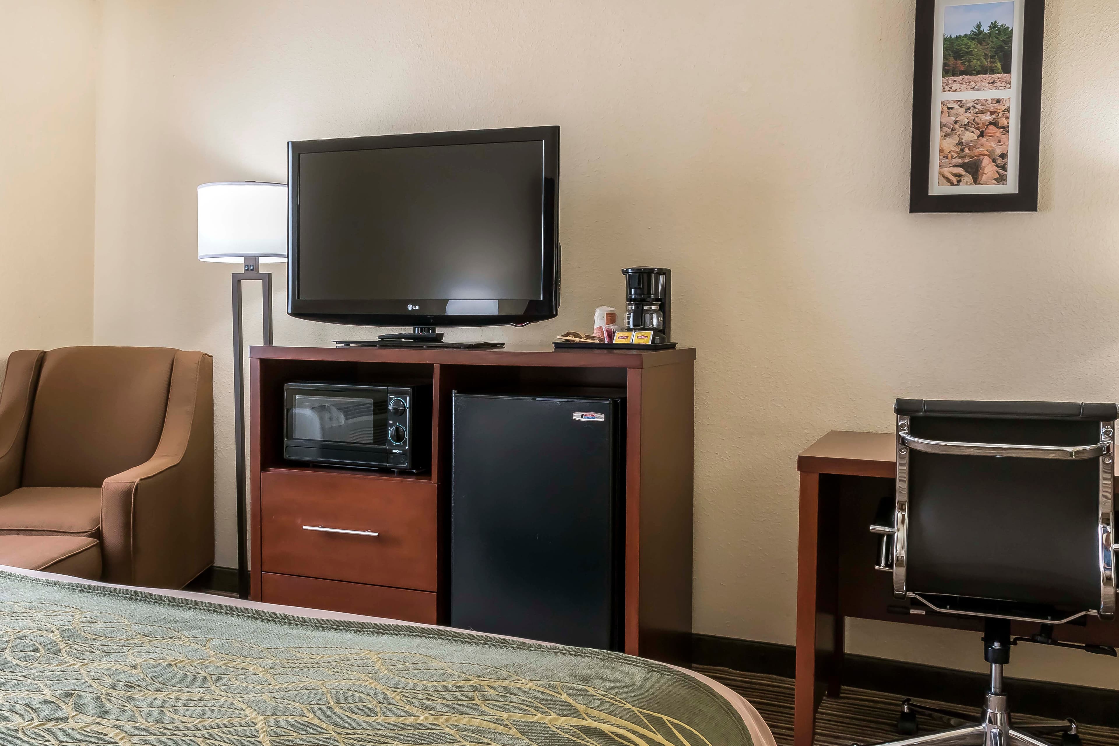 Comfort Inn - Pocono Mountains — 7