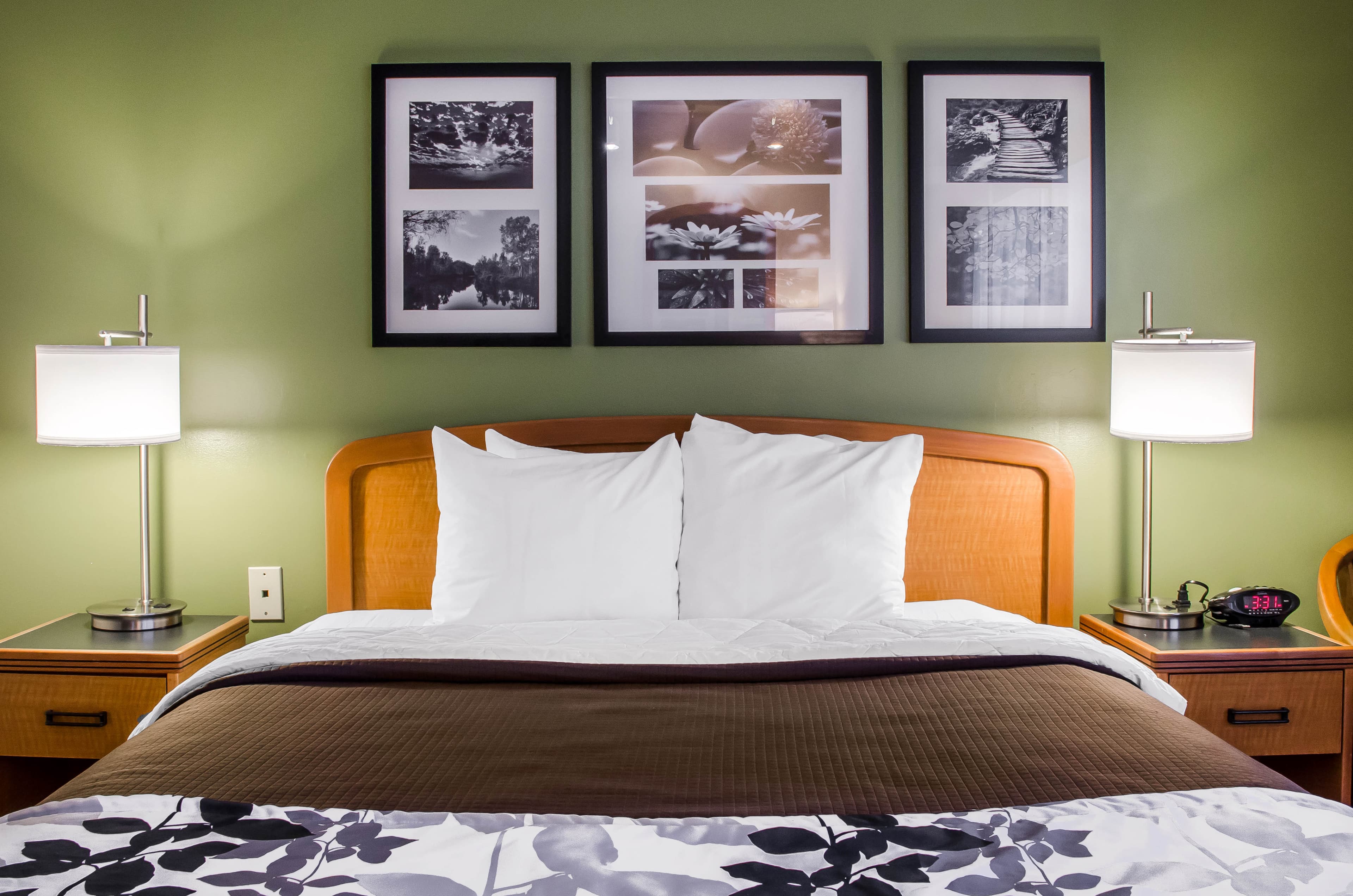 Sleep Inn & Suites Bensalem - Image 3