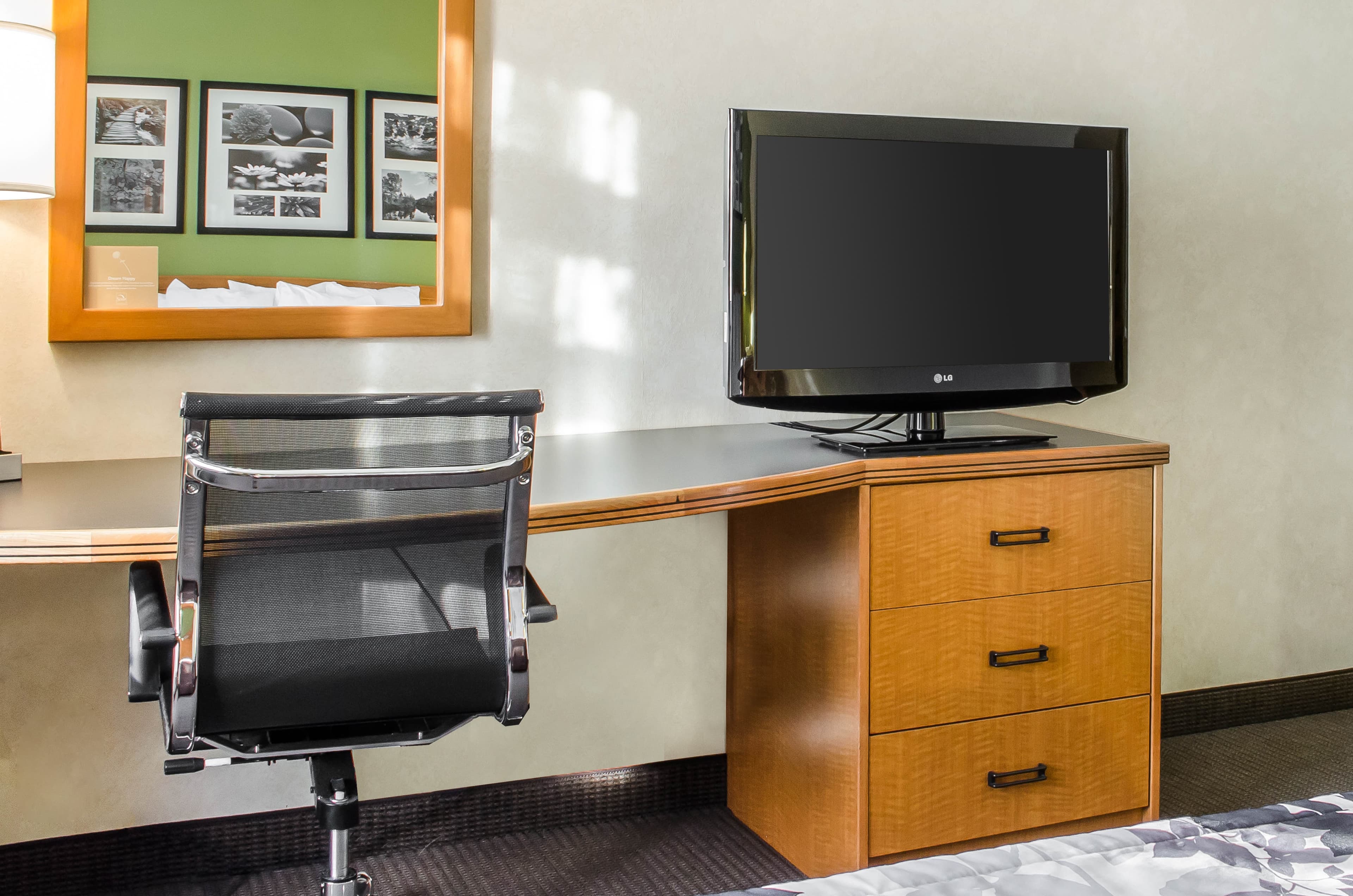 Sleep Inn & Suites Bensalem — 11