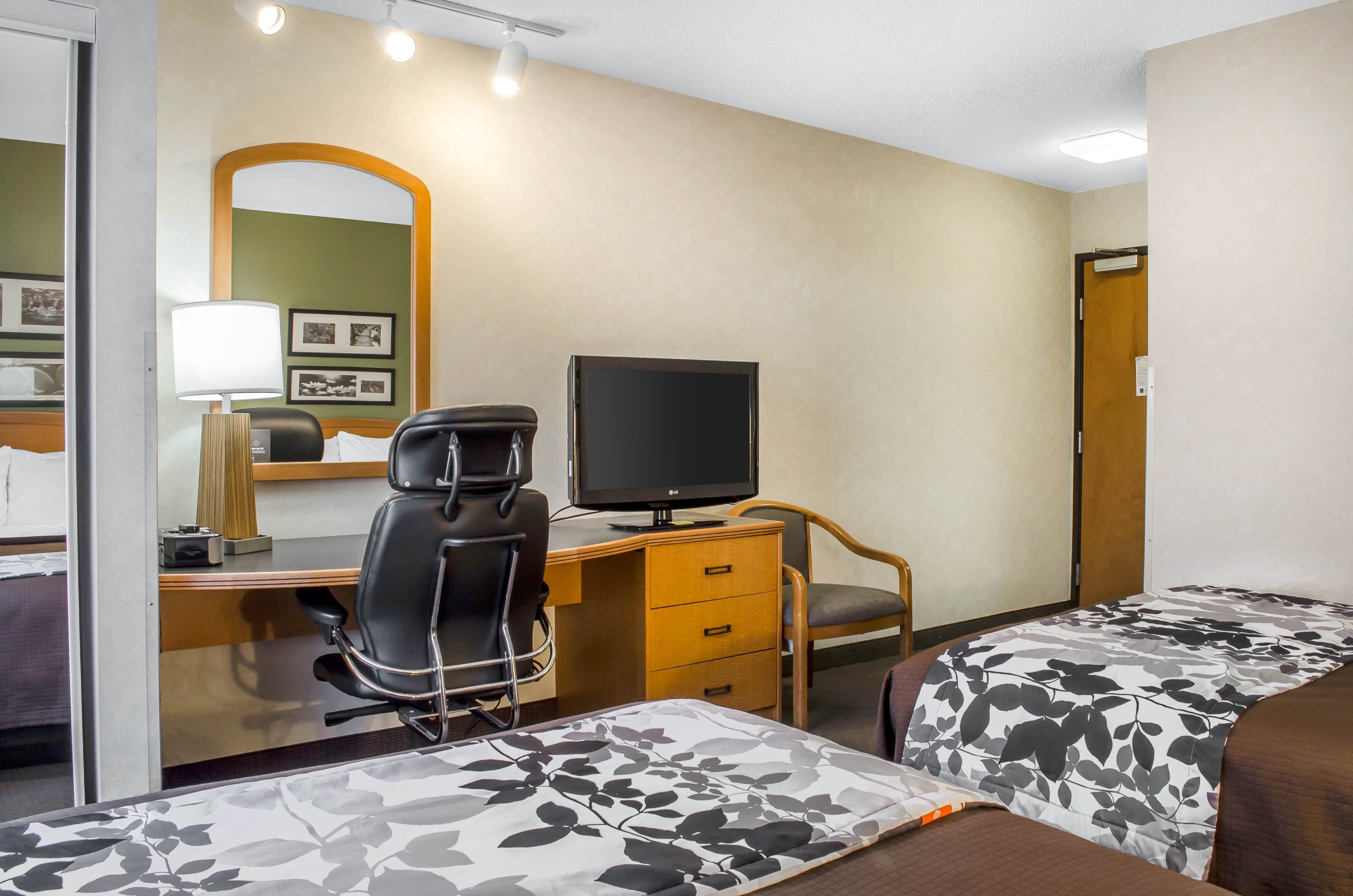 Sleep Inn & Suites Bensalem — 10