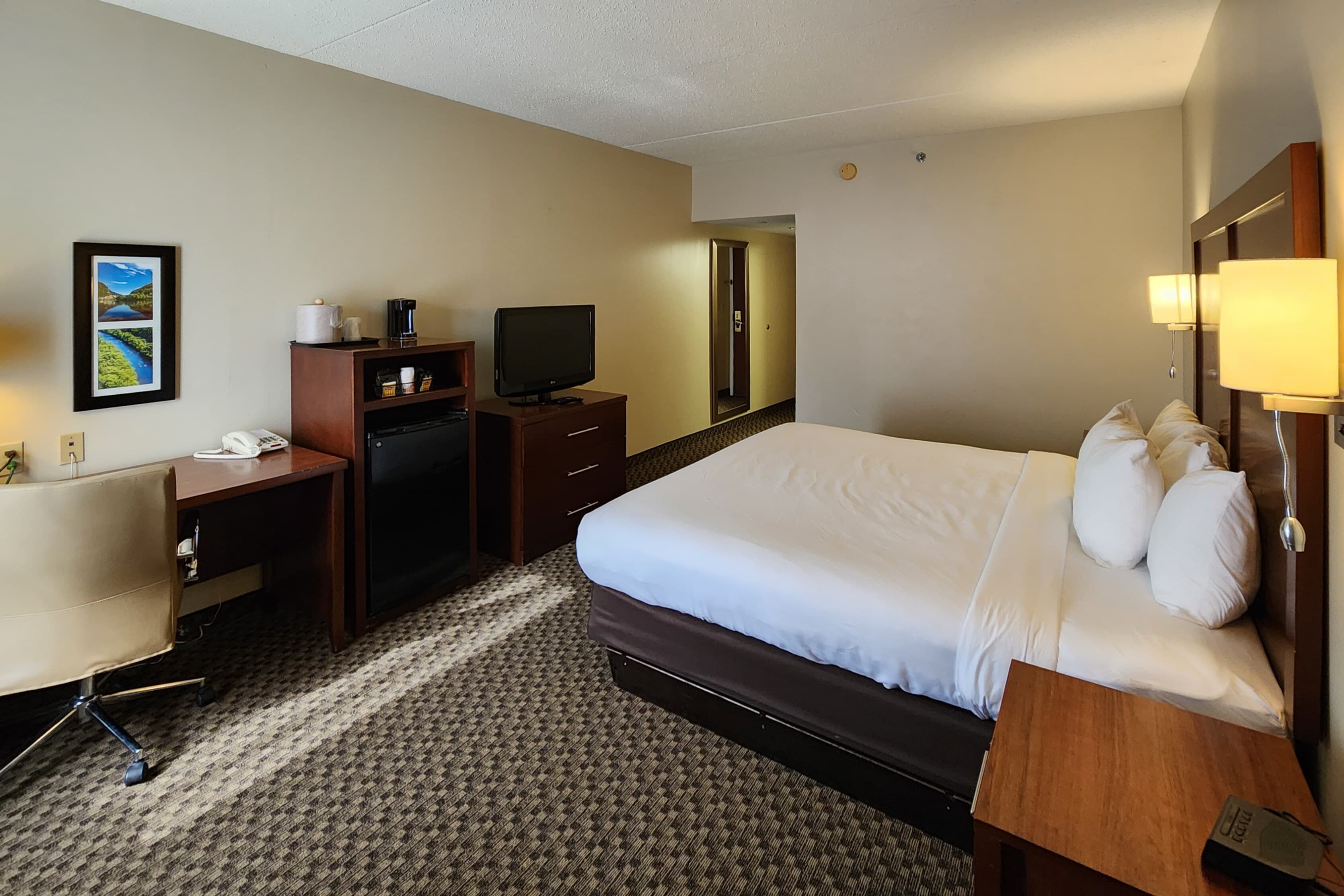 Comfort Inn & Suites Mount Pocono — 8