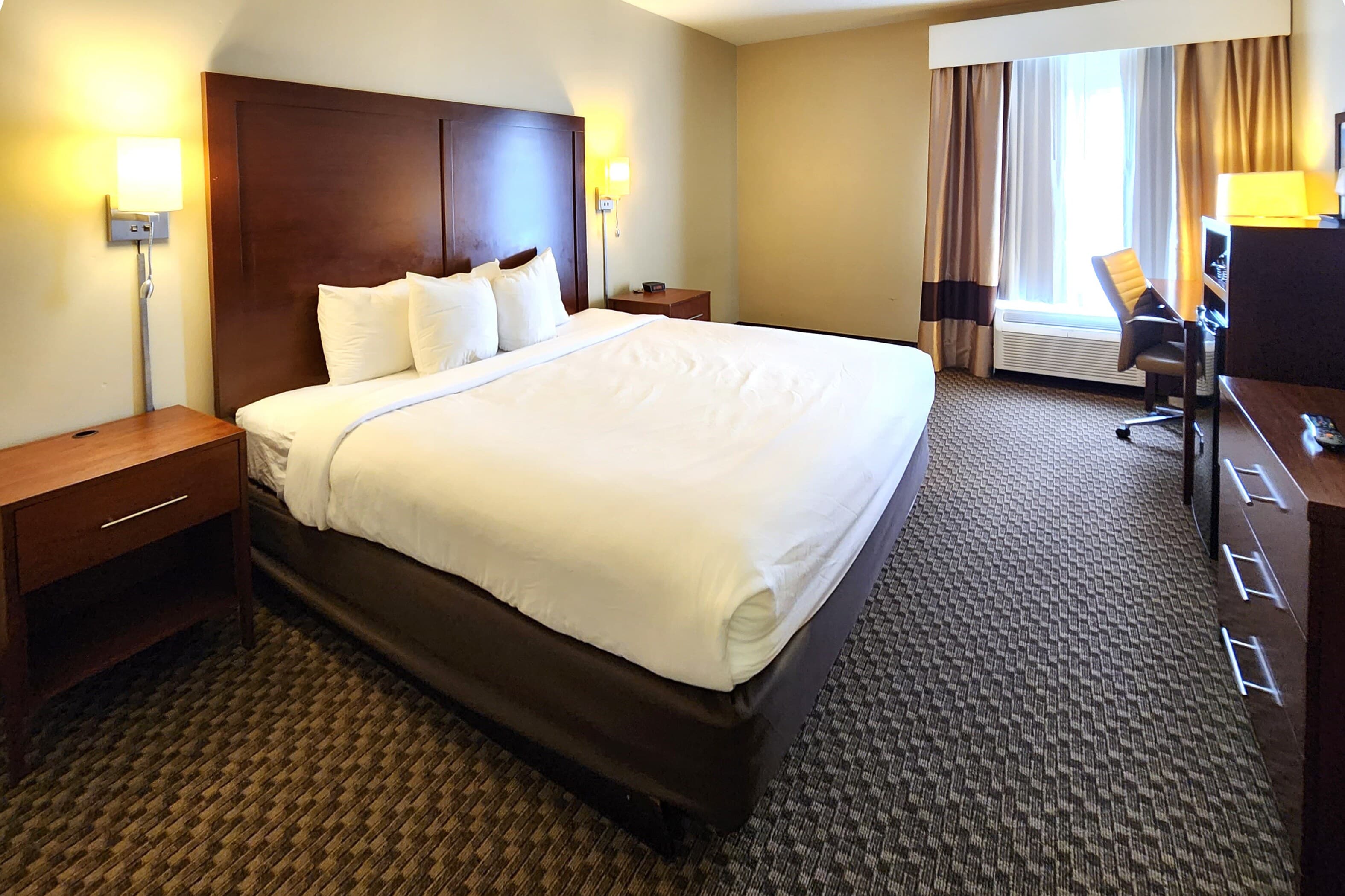 Comfort Inn & Suites Mount Pocono — 10