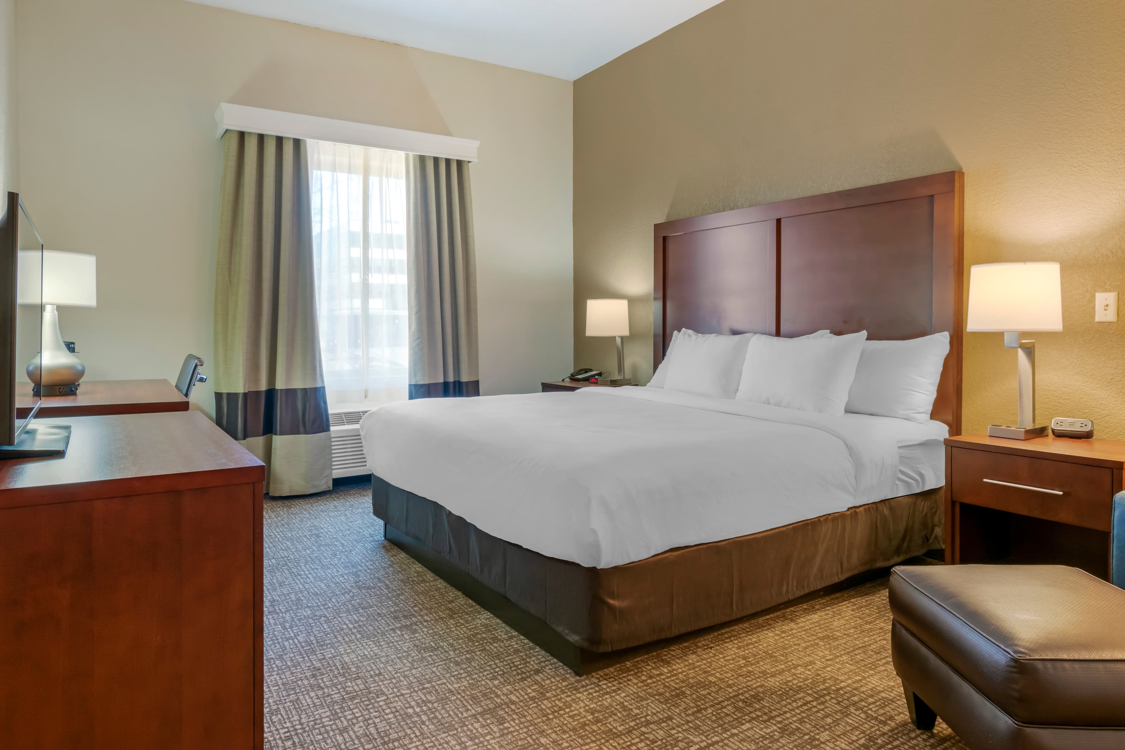 Comfort Inn Mechanicsburg - Harrisburg South - Image 3