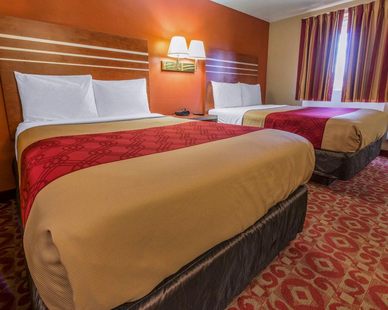Econo Lodge Hermitage South - Image 3