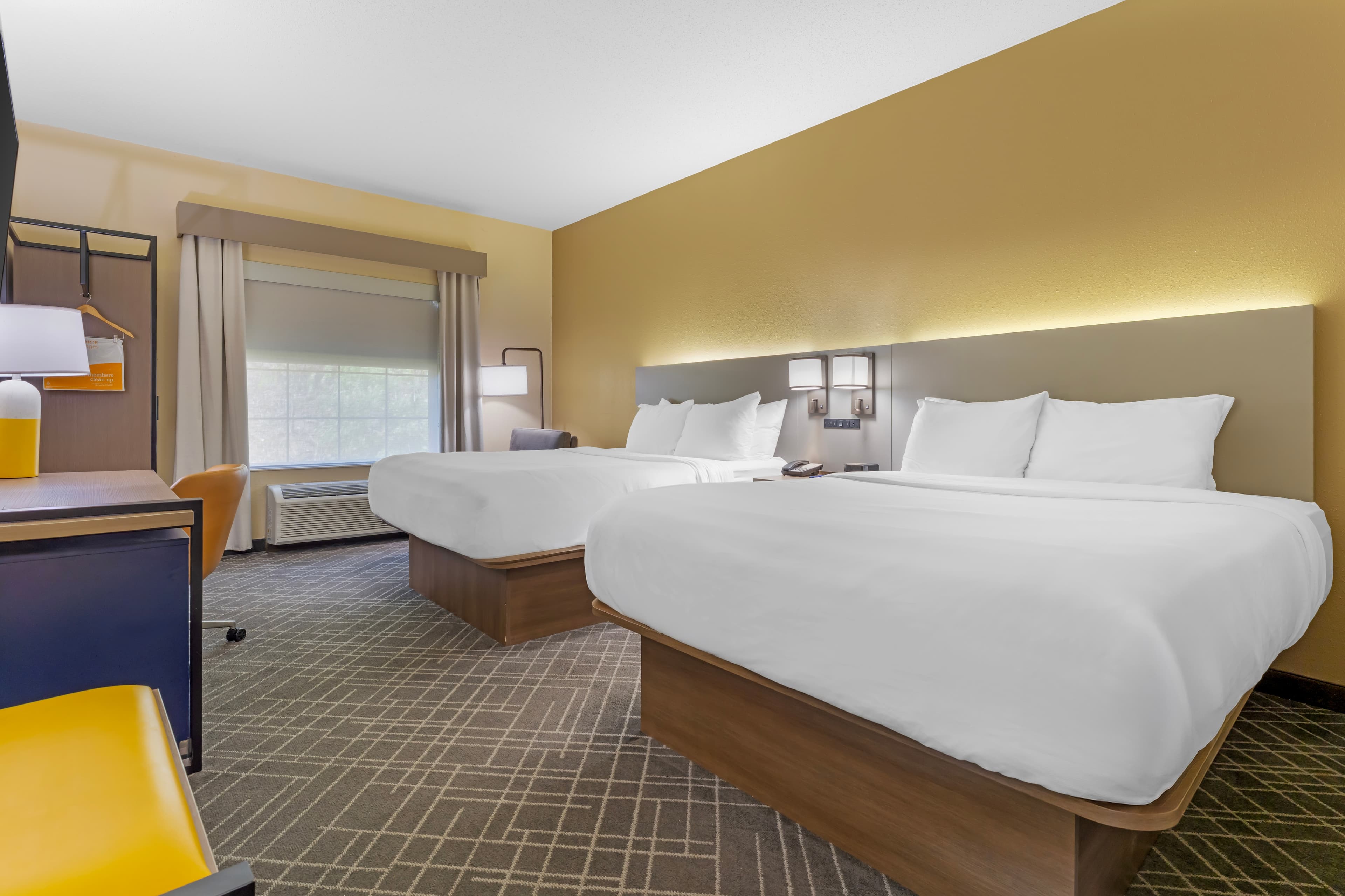 Comfort Suites Pittsburgh Airport — 9