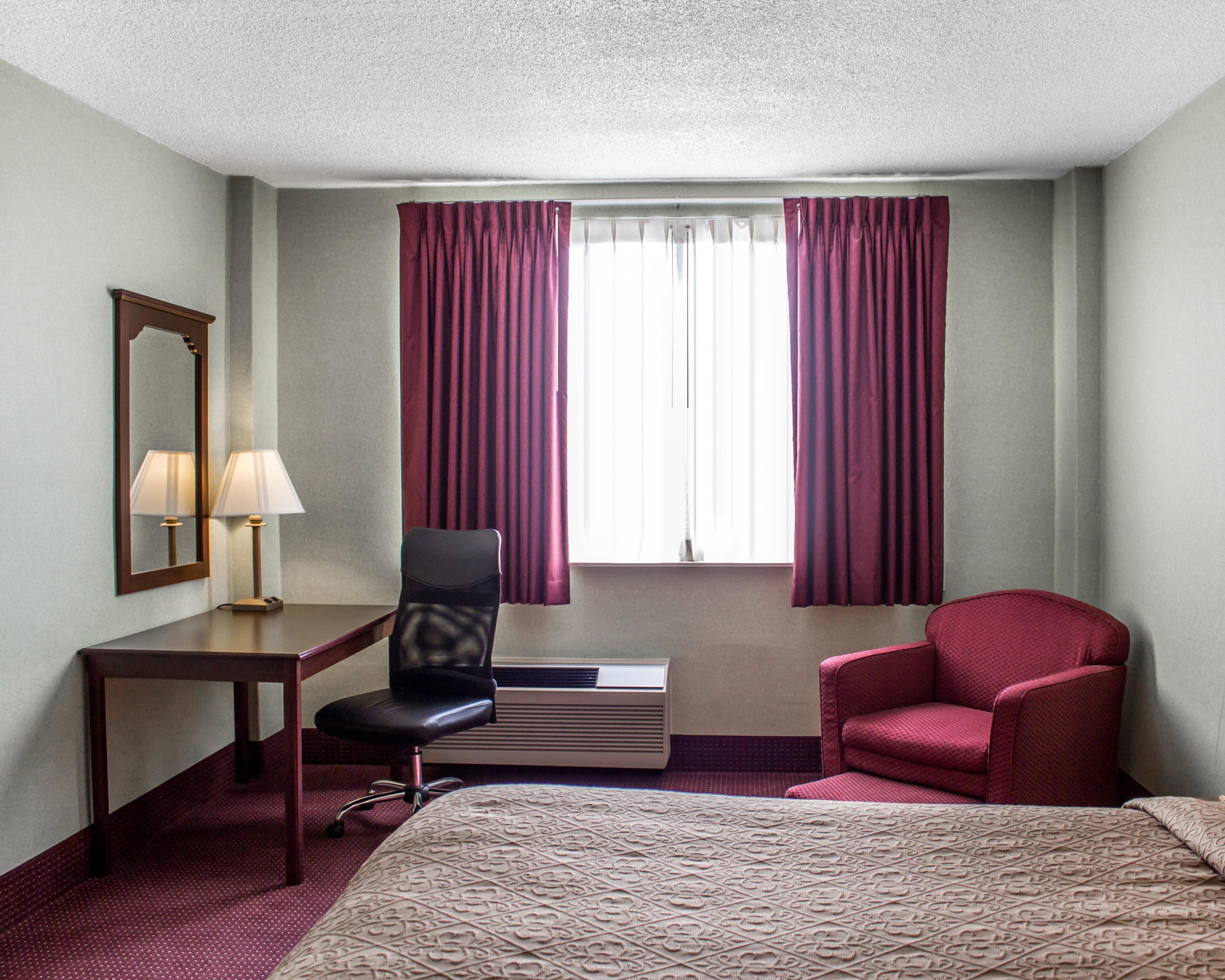 Quality Inn & Conference Center Franklin Downtown - Image 4