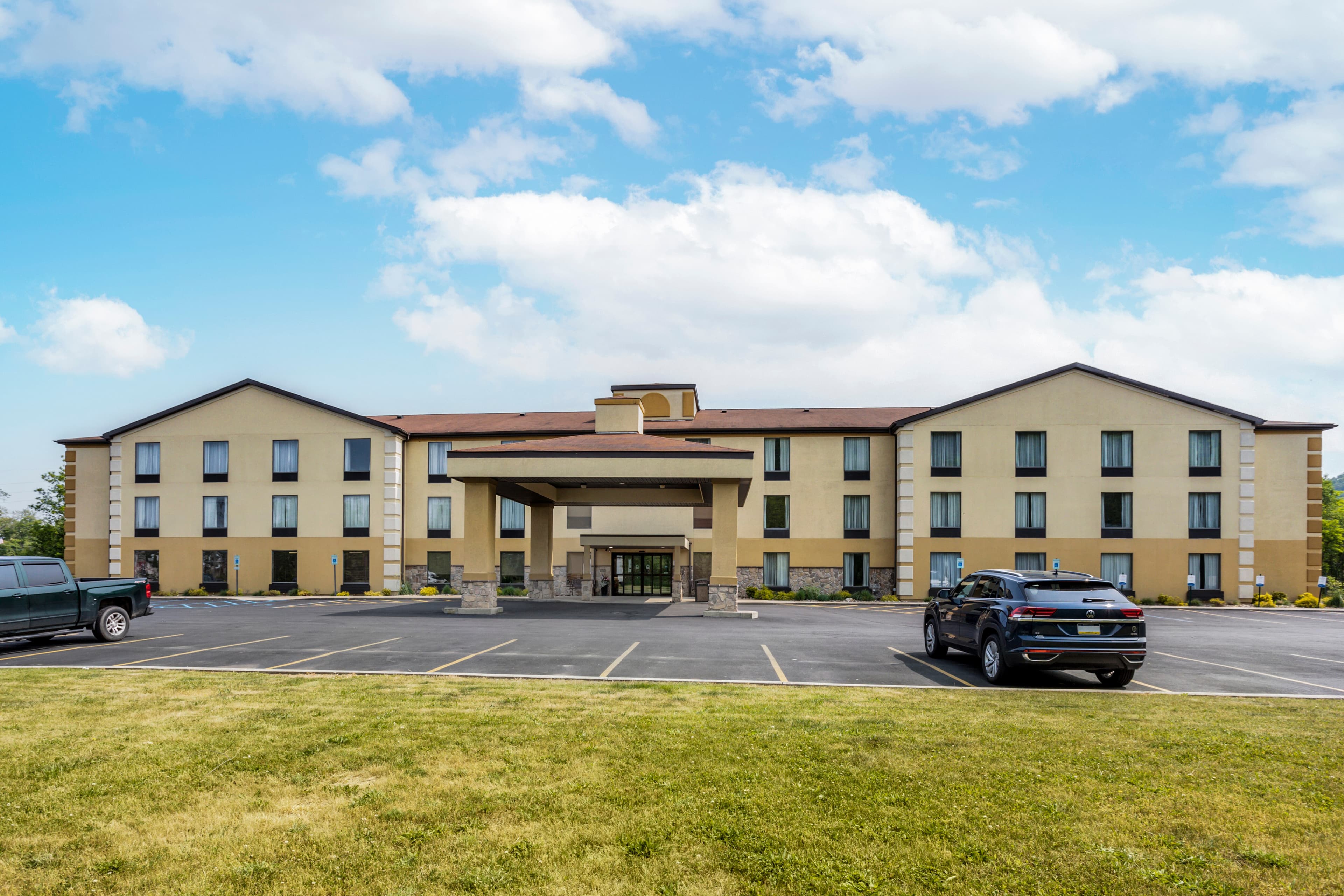 Comfort Inn Huntingdon - Image 1