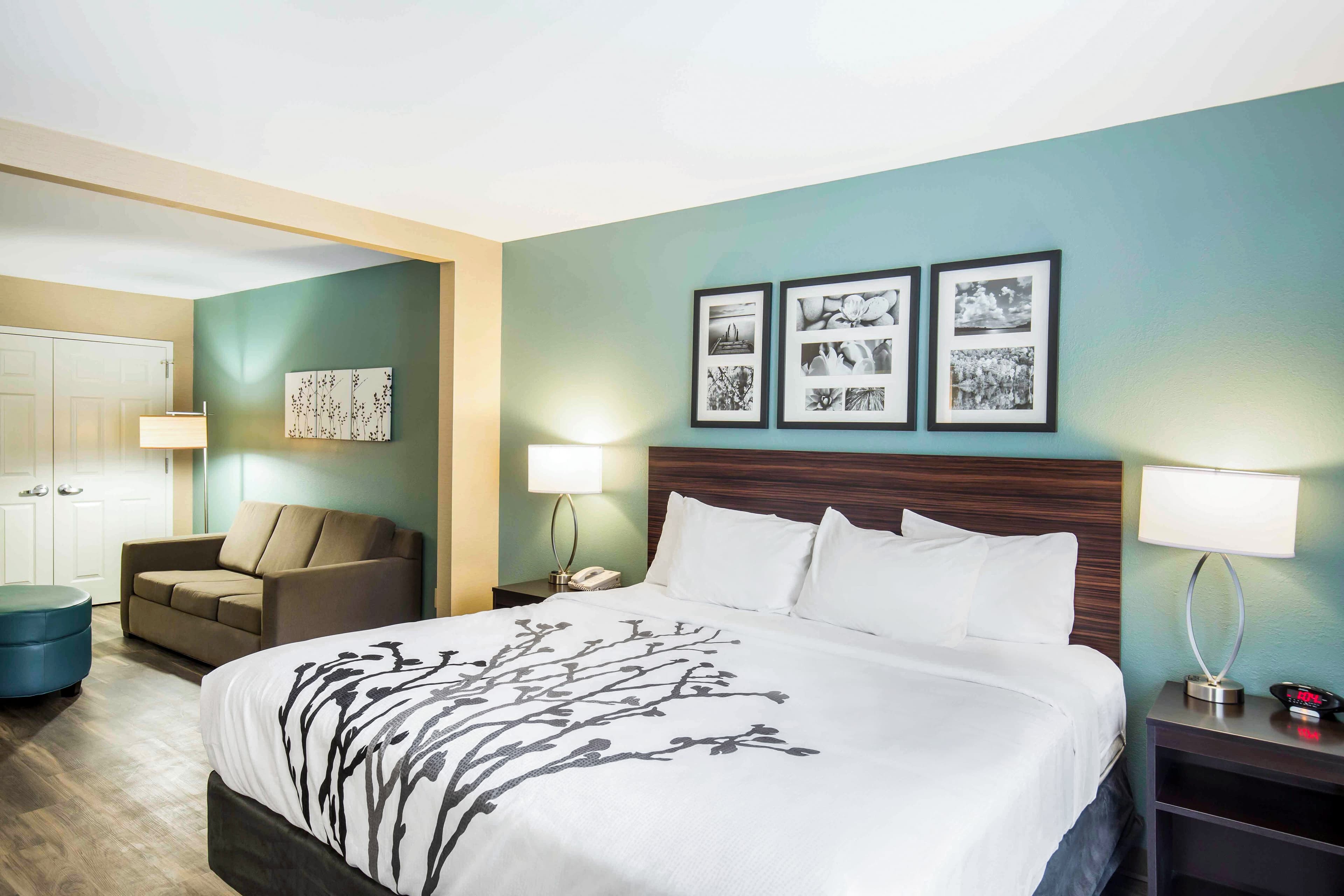 Sleep Inn & Suites Dunmore — 12