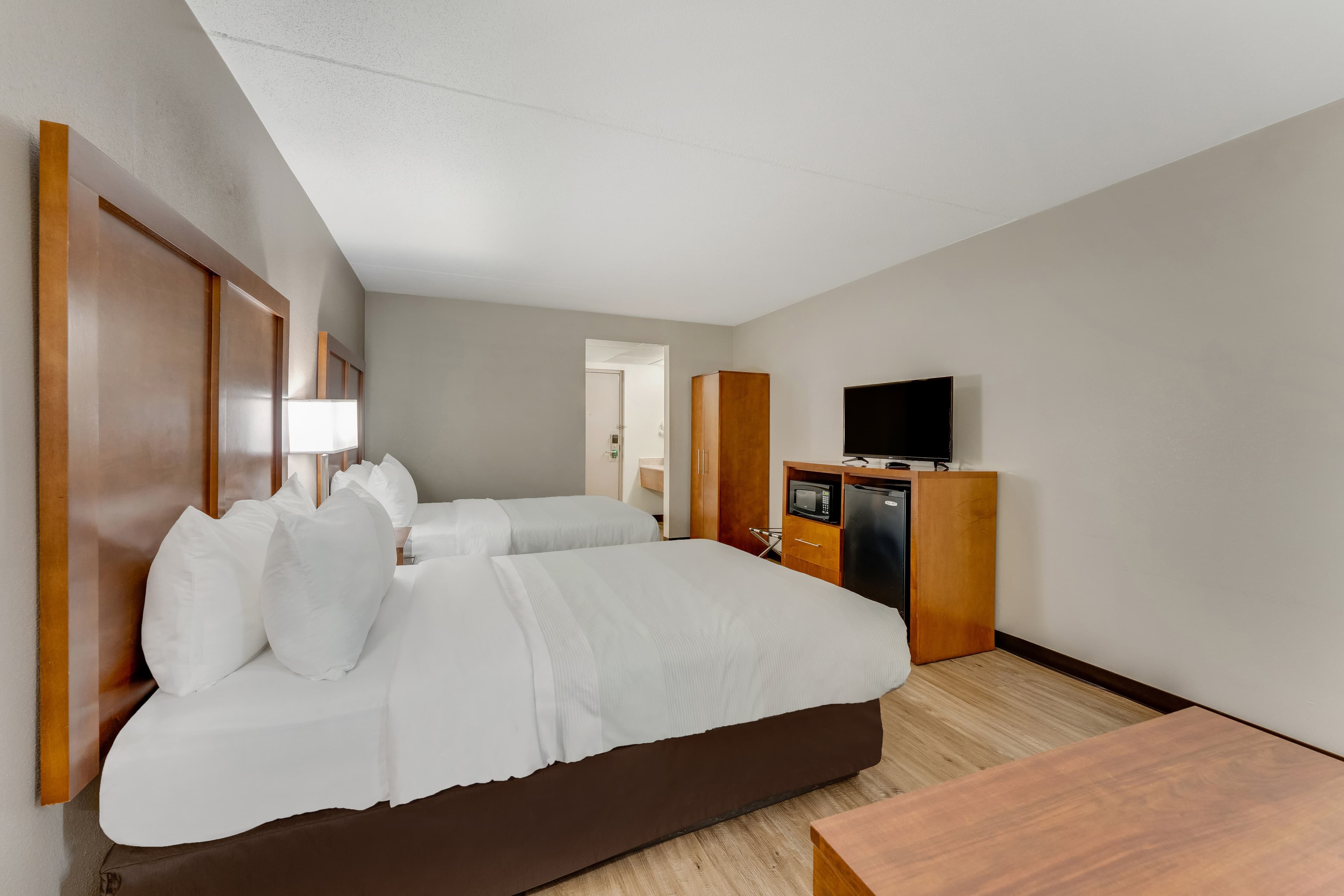 Quality Inn Easton - Image 4