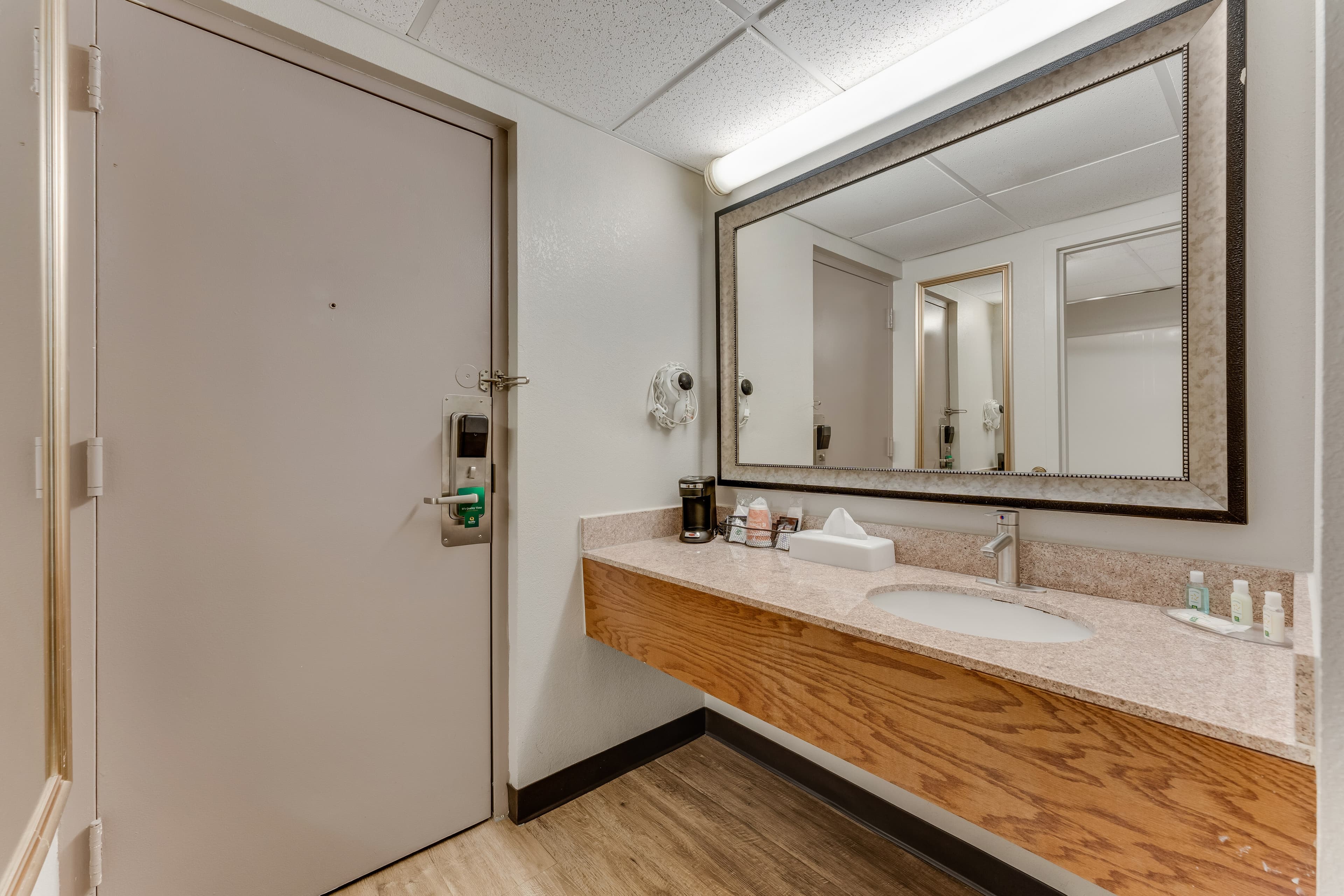 Quality Inn Easton - Image 5