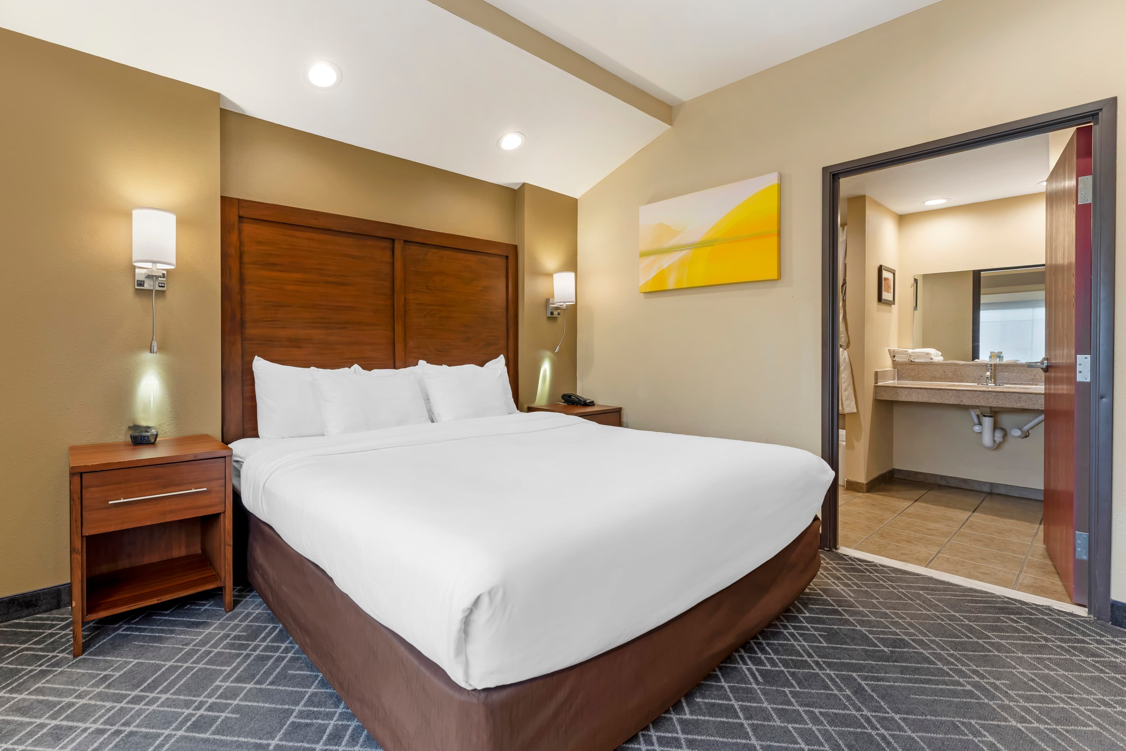 Comfort Suites Monaca — 10