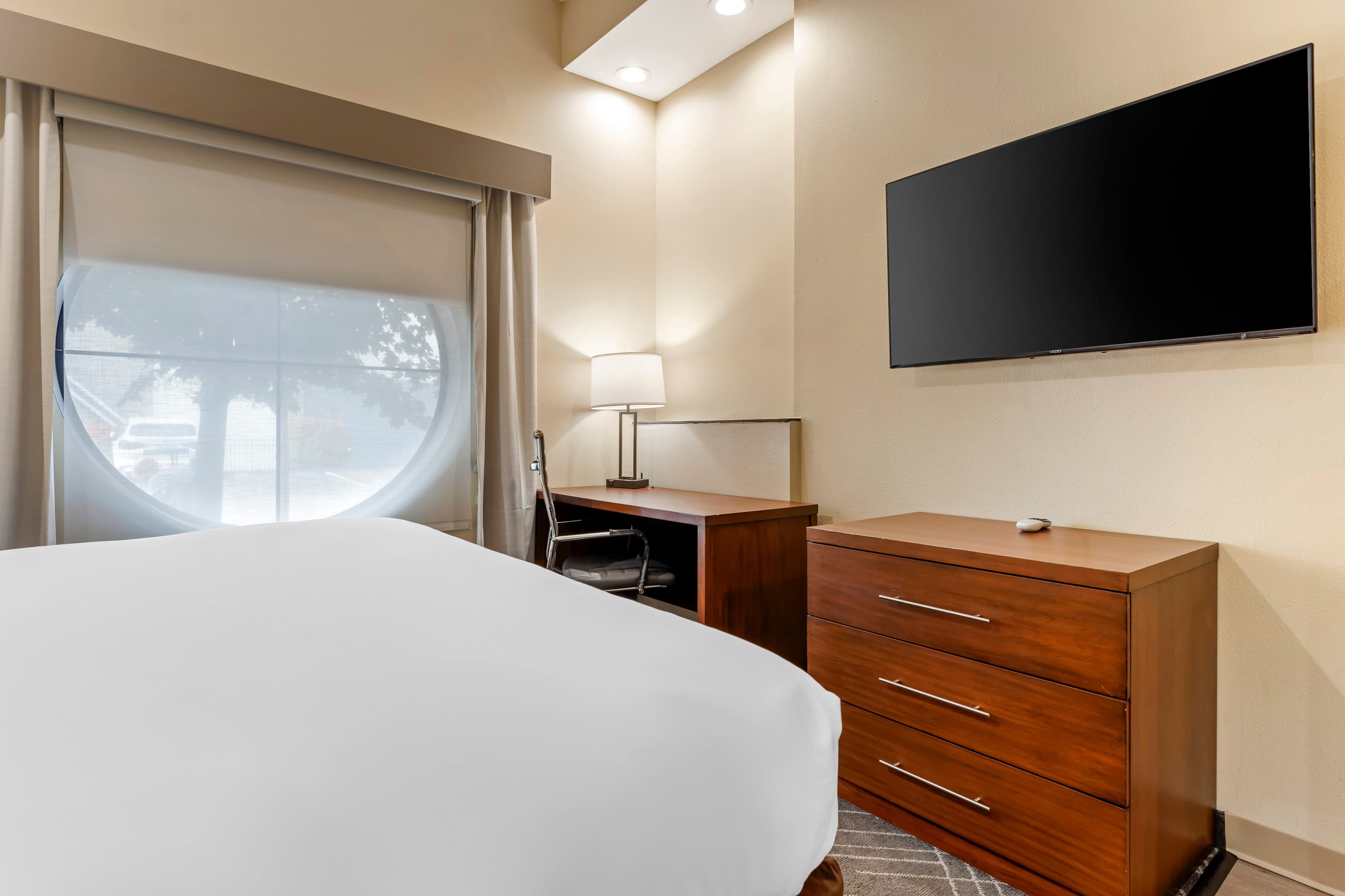 Comfort Suites Monaca — 17