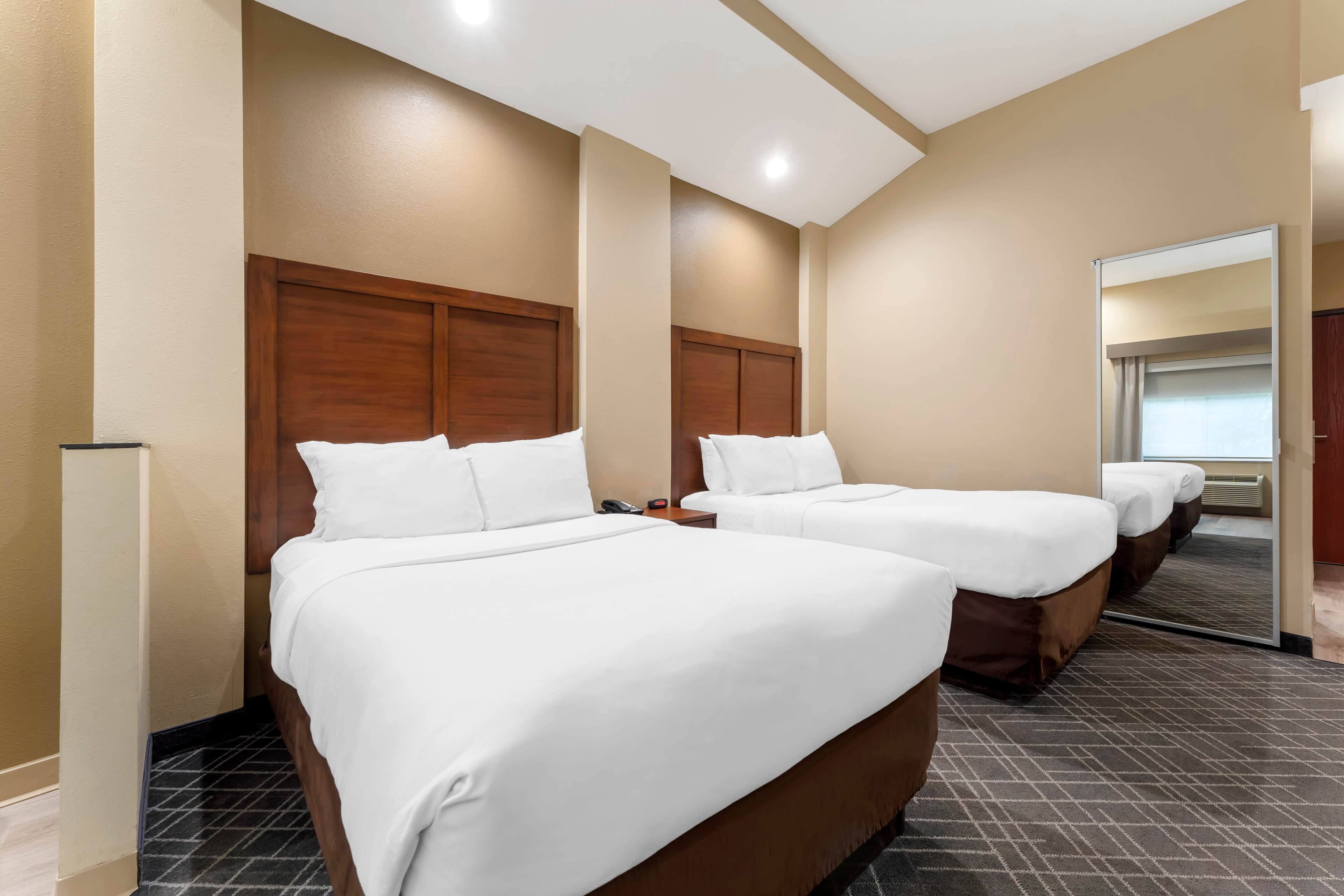 Comfort Suites Monaca — 26
