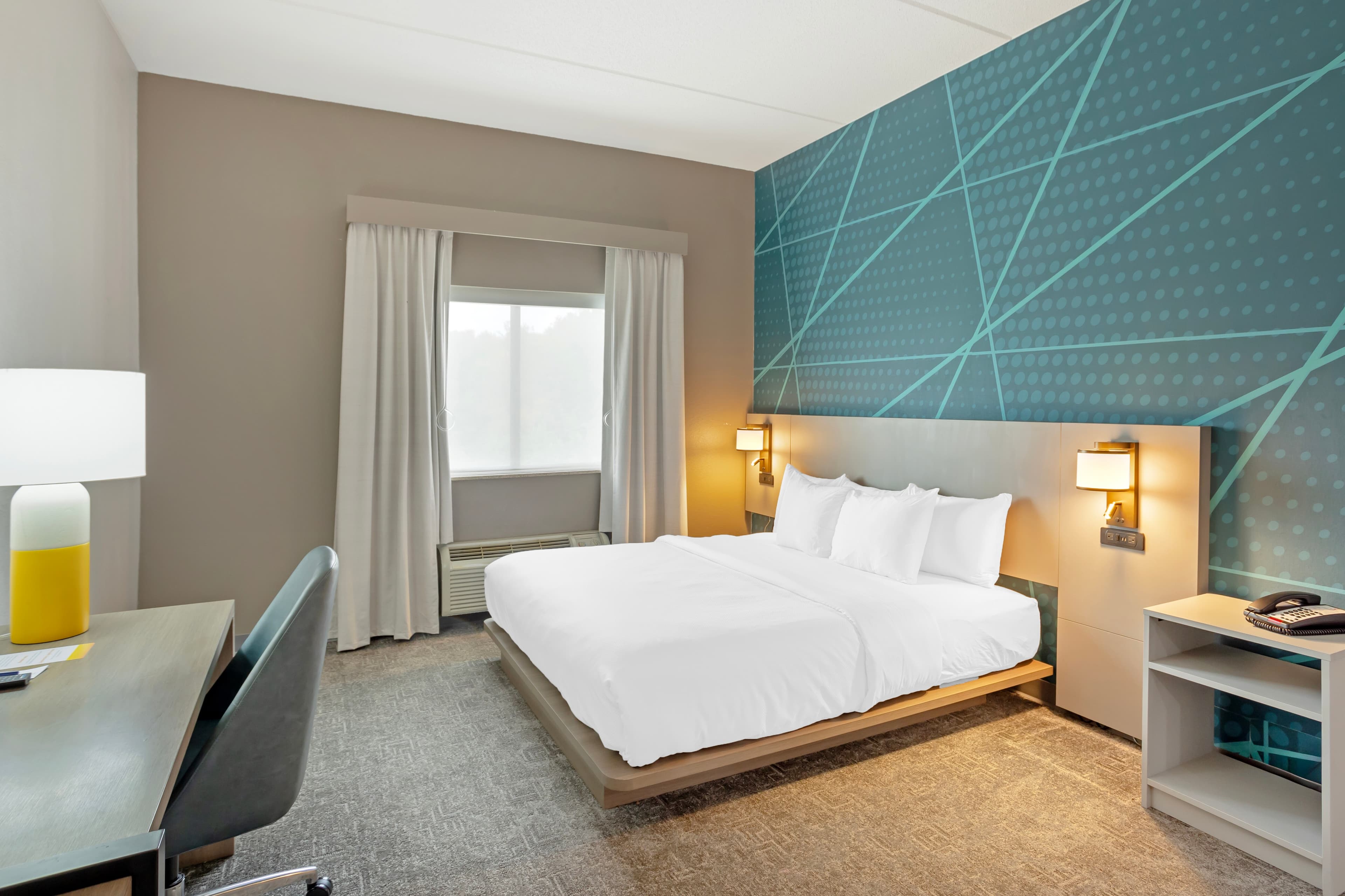 Comfort Suites Bloomsburg - Image 3