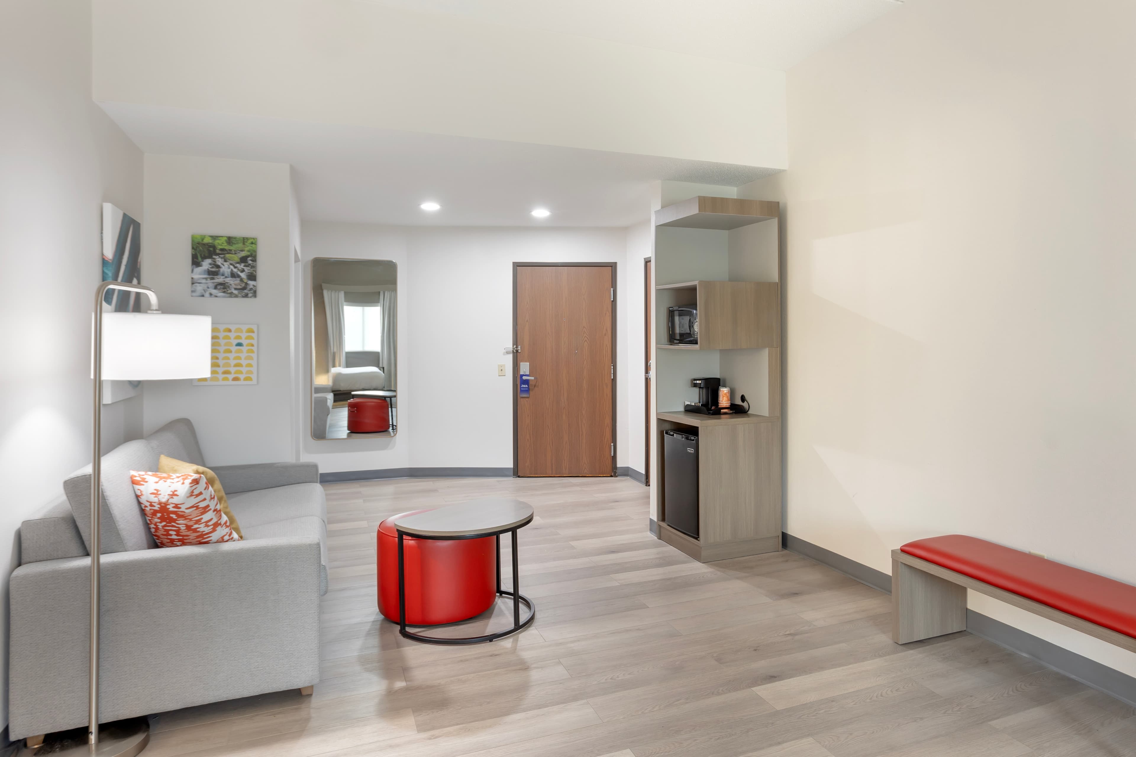 Comfort Suites Bloomsburg - Image 4
