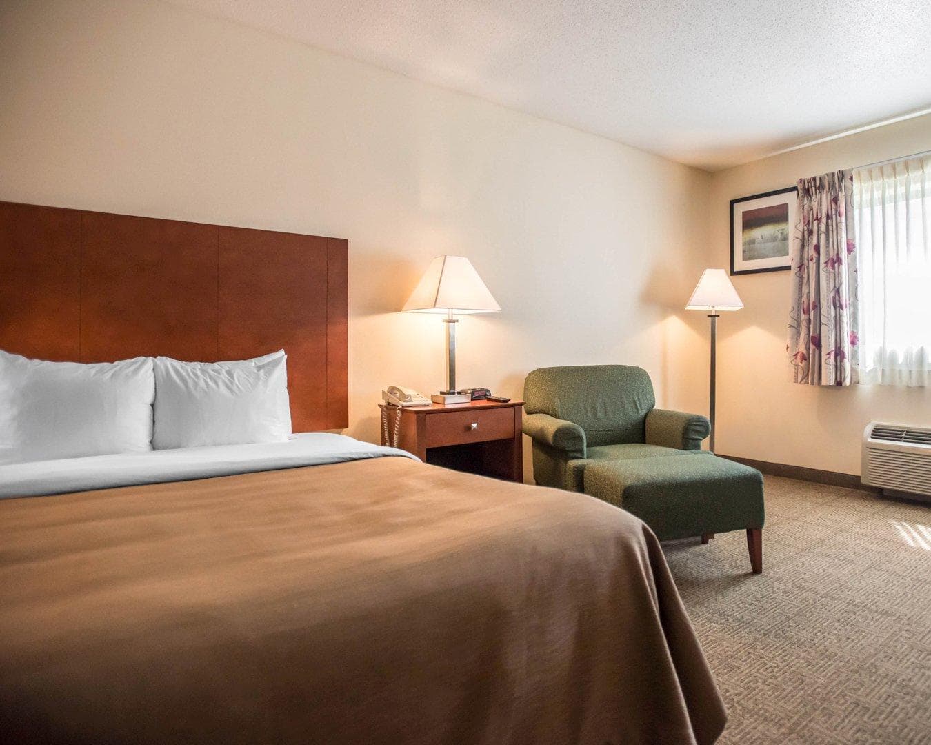Quality Inn New Columbia-Lewisburg — 7