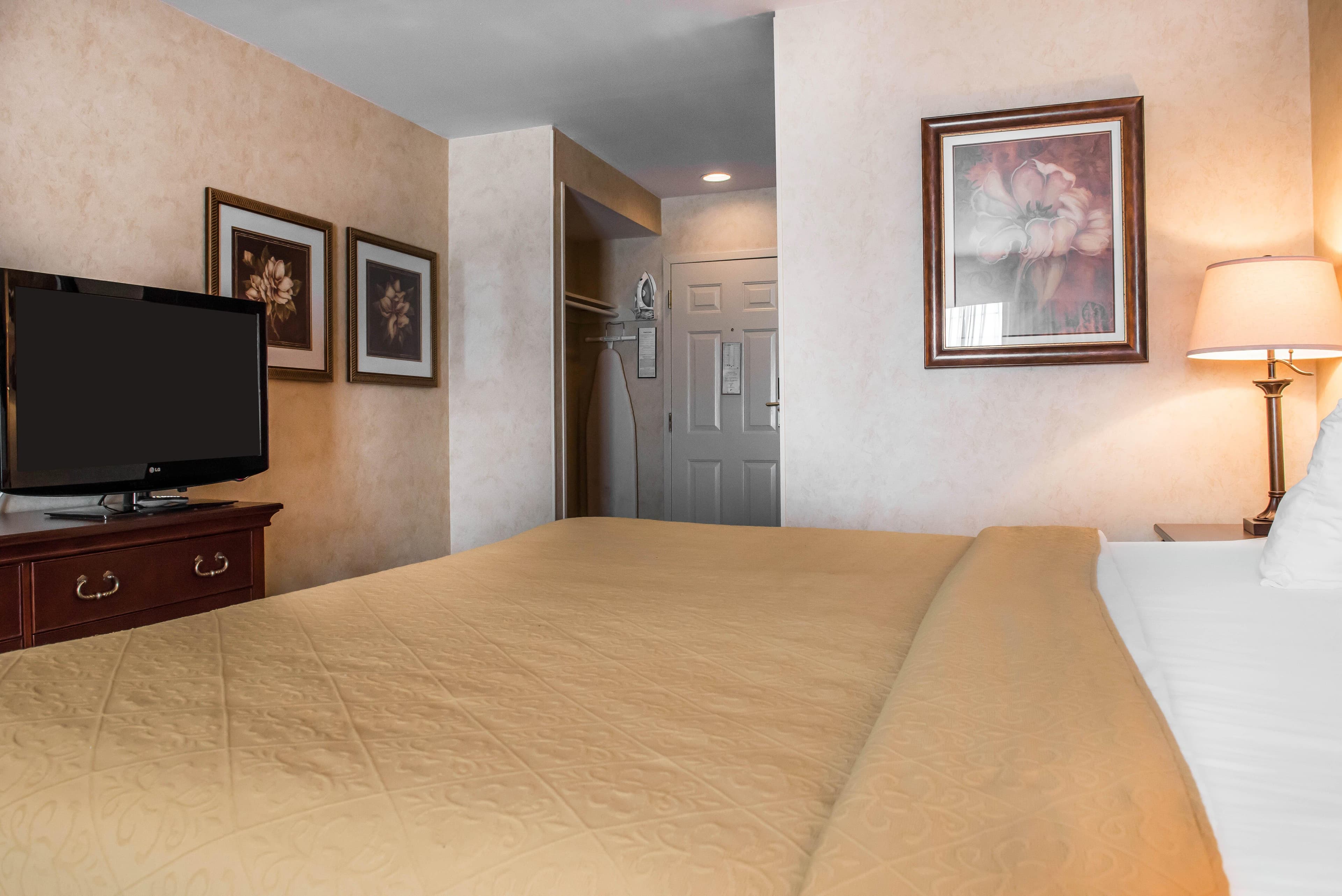 Quality Inn Pittsburgh Airport — 7