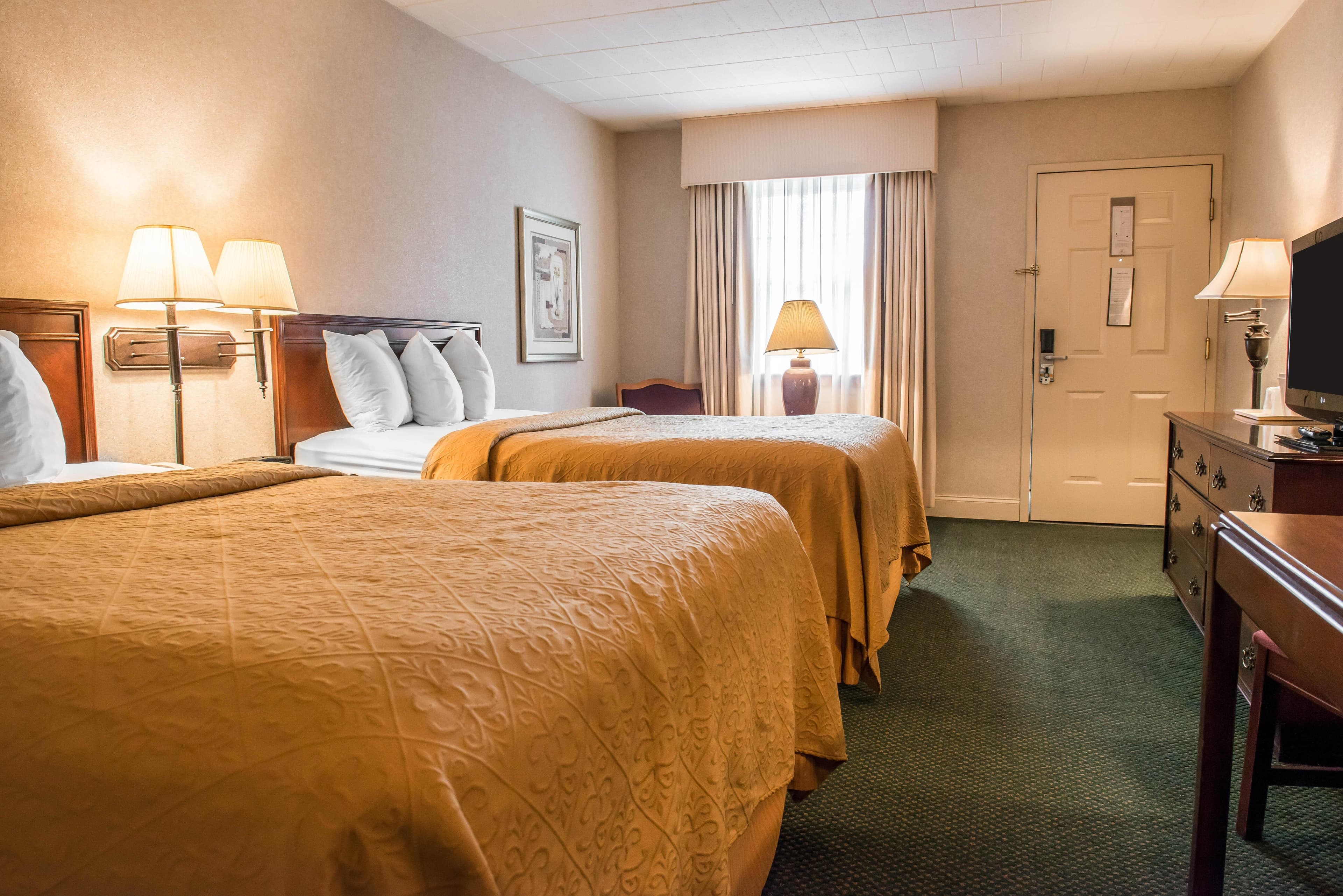 Quality Inn Pittsburgh Airport - Image 3