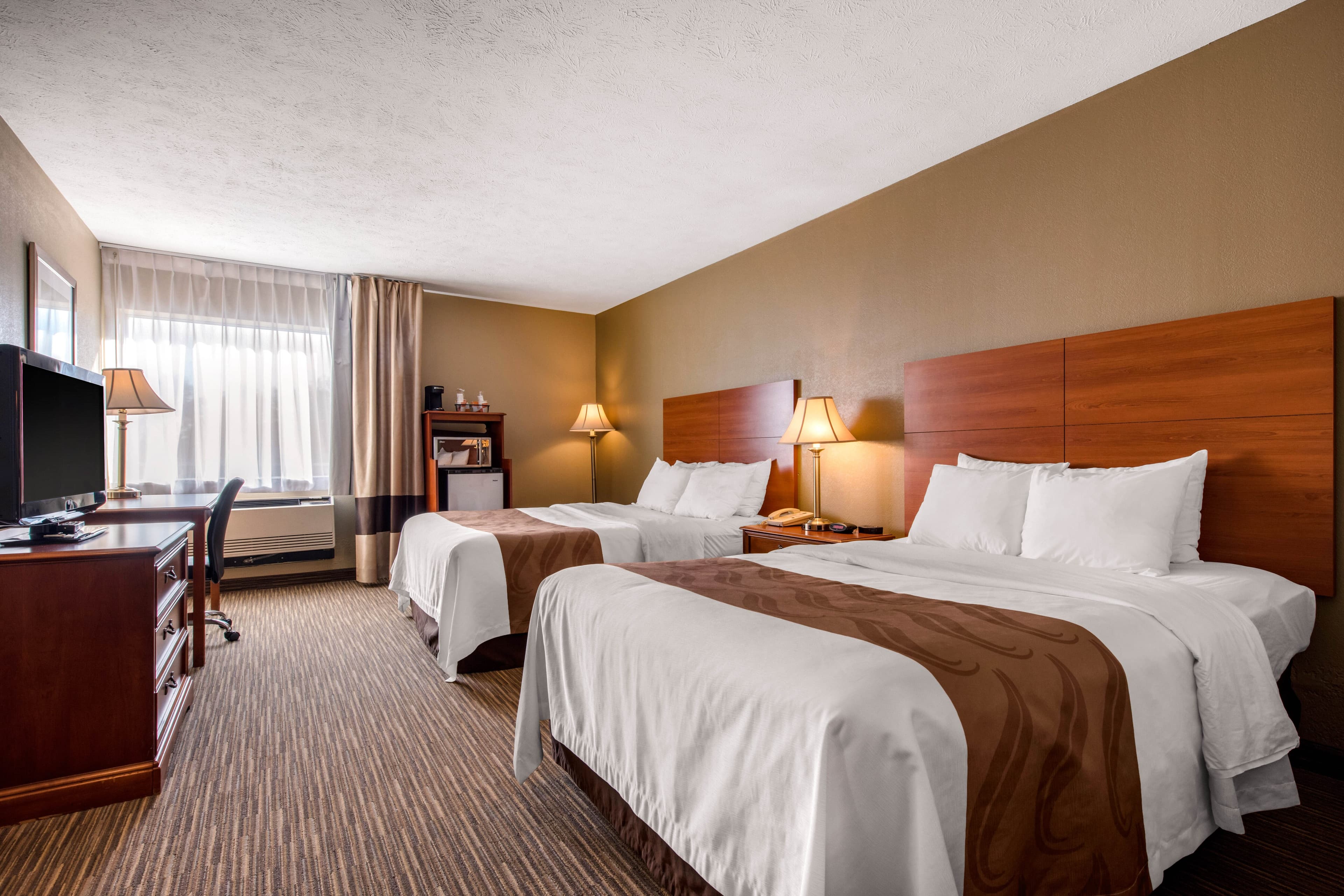 Quality Inn & Suites New Castle - Image 1