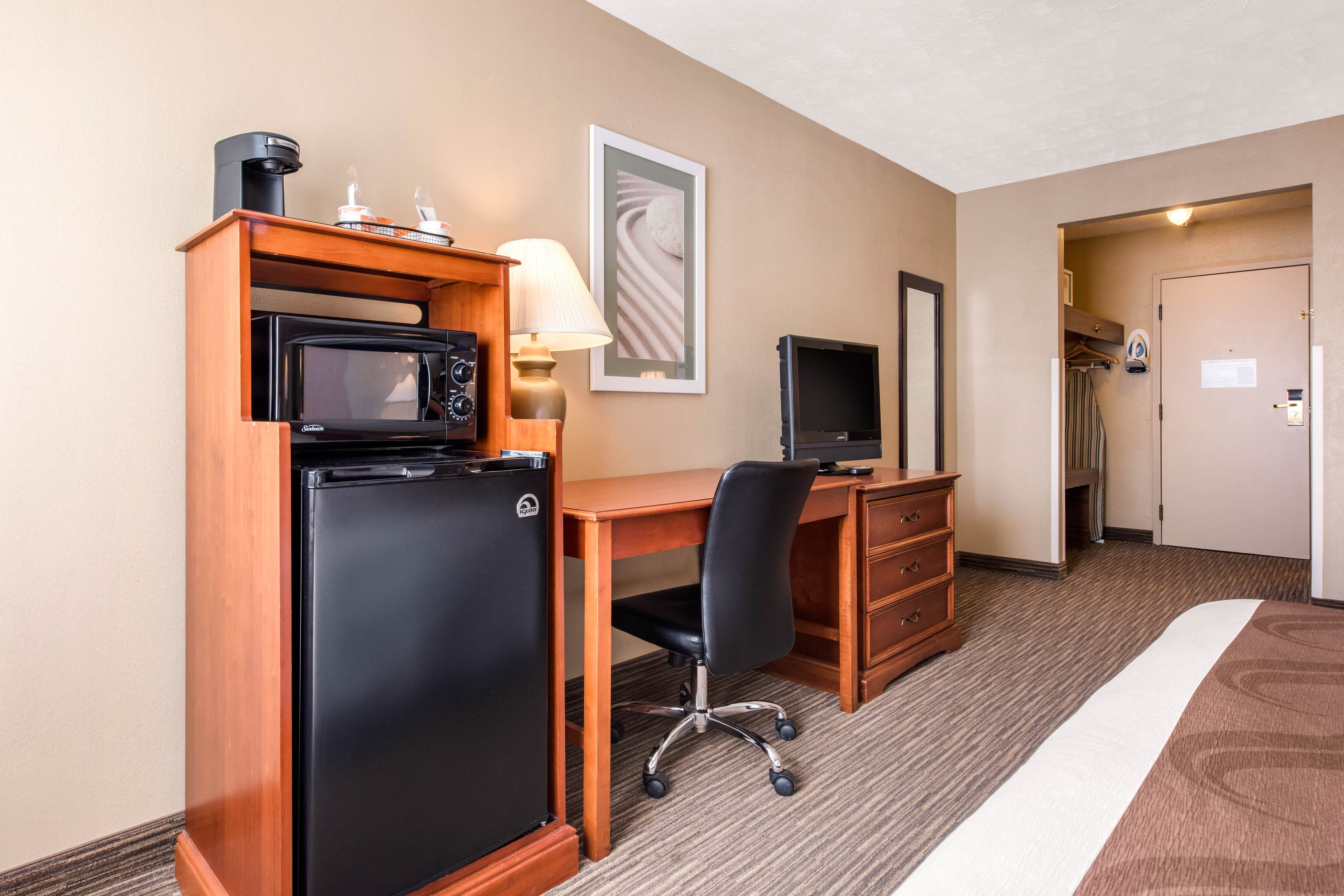 Quality Inn & Suites New Castle - Image 4