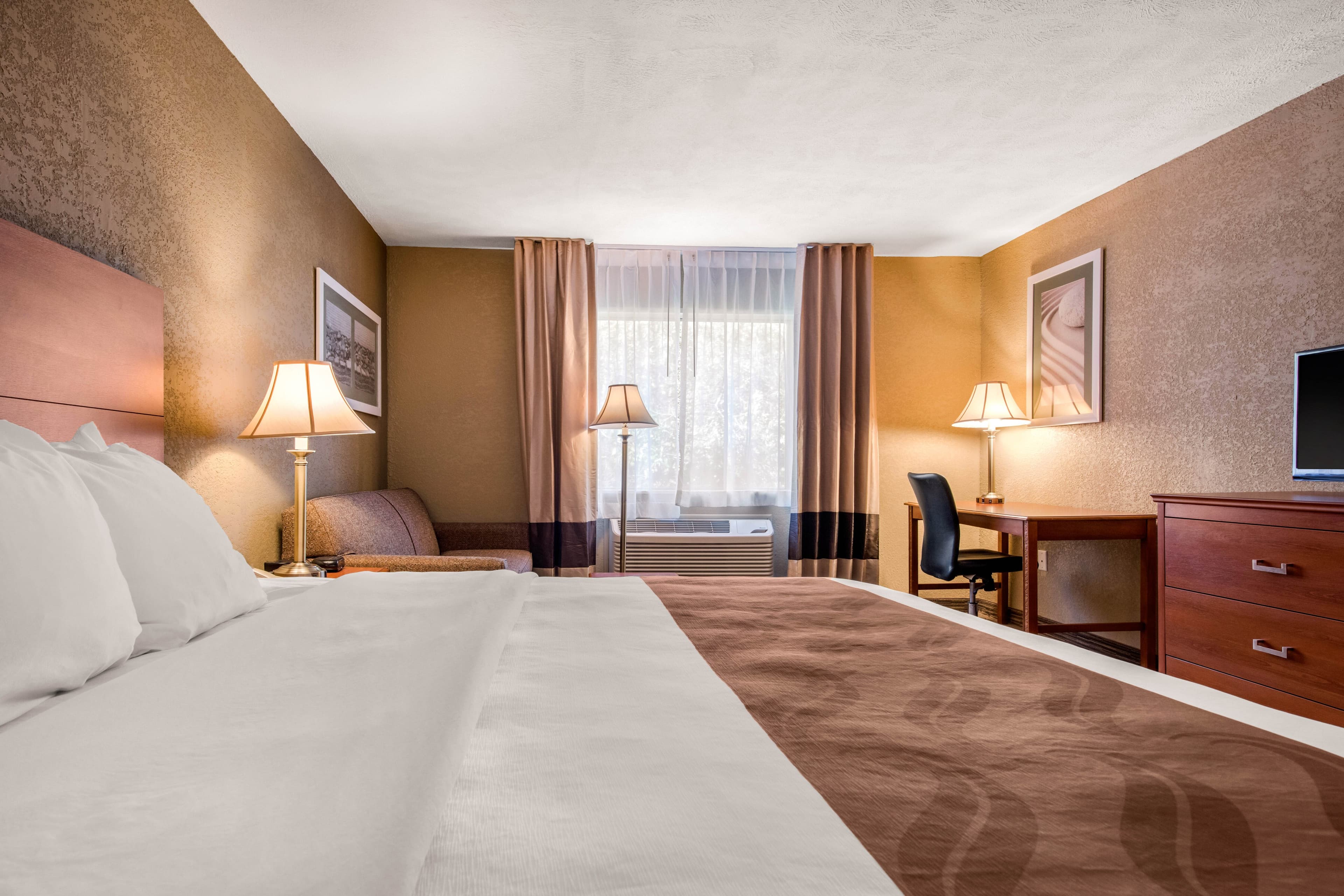 Quality Inn & Suites New Castle — 8