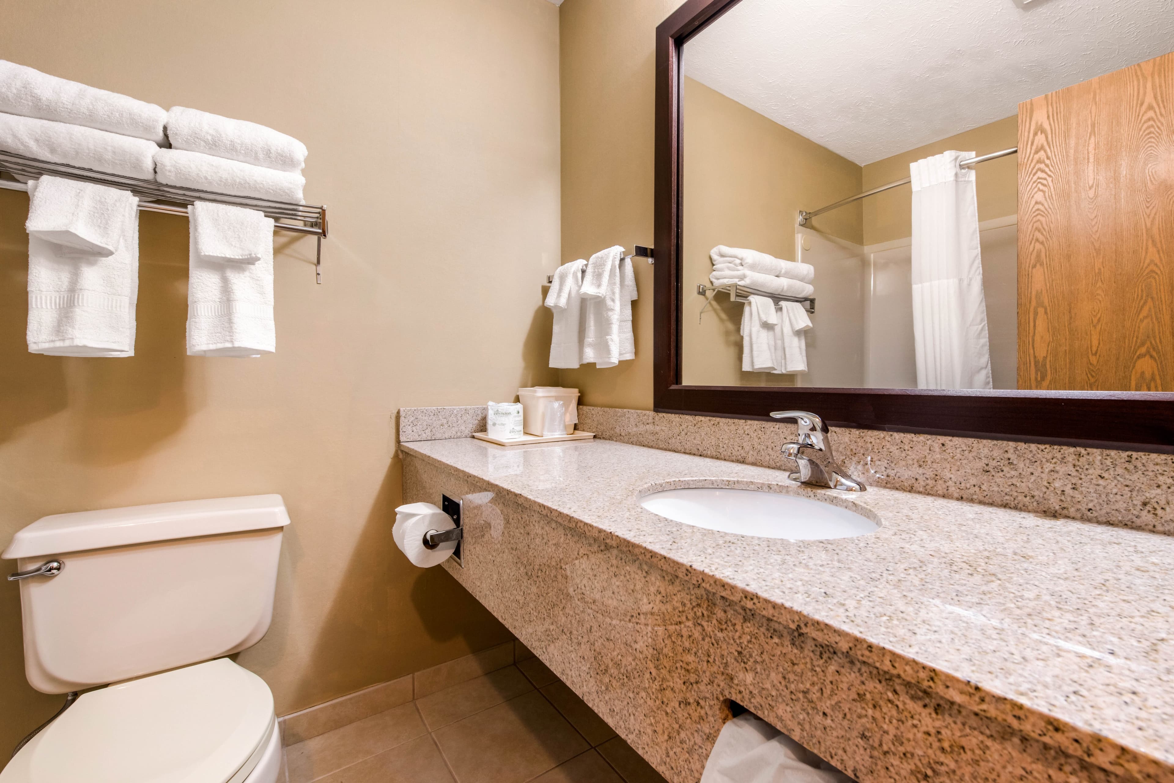 Quality Inn & Suites New Castle — 16